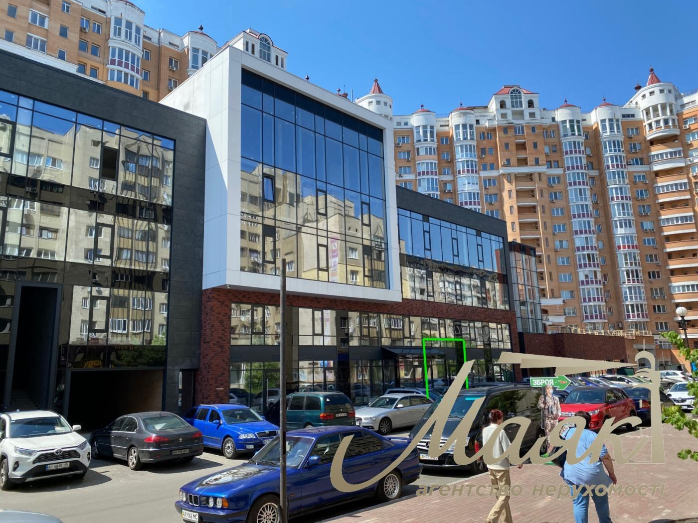 Продажа коммечерского фасадного помещения 103,5м2  в Smart Hub Obolon, Минская