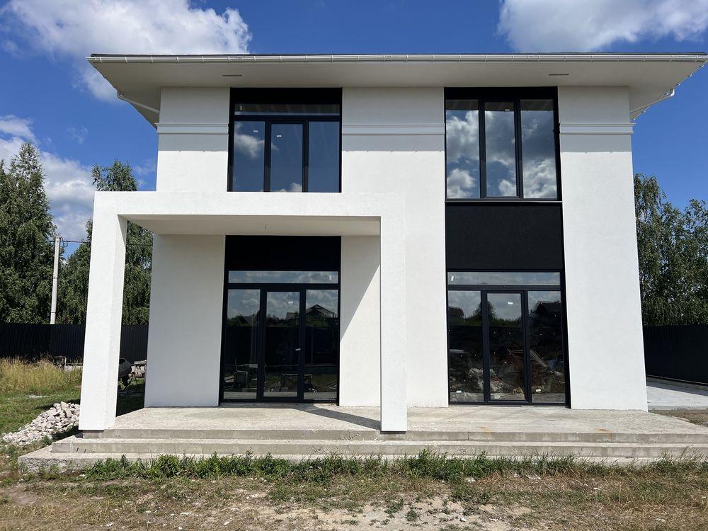 Продаж нового сучасного будинку 170 м² на ділянці 10 соток біля річки. Козин.
