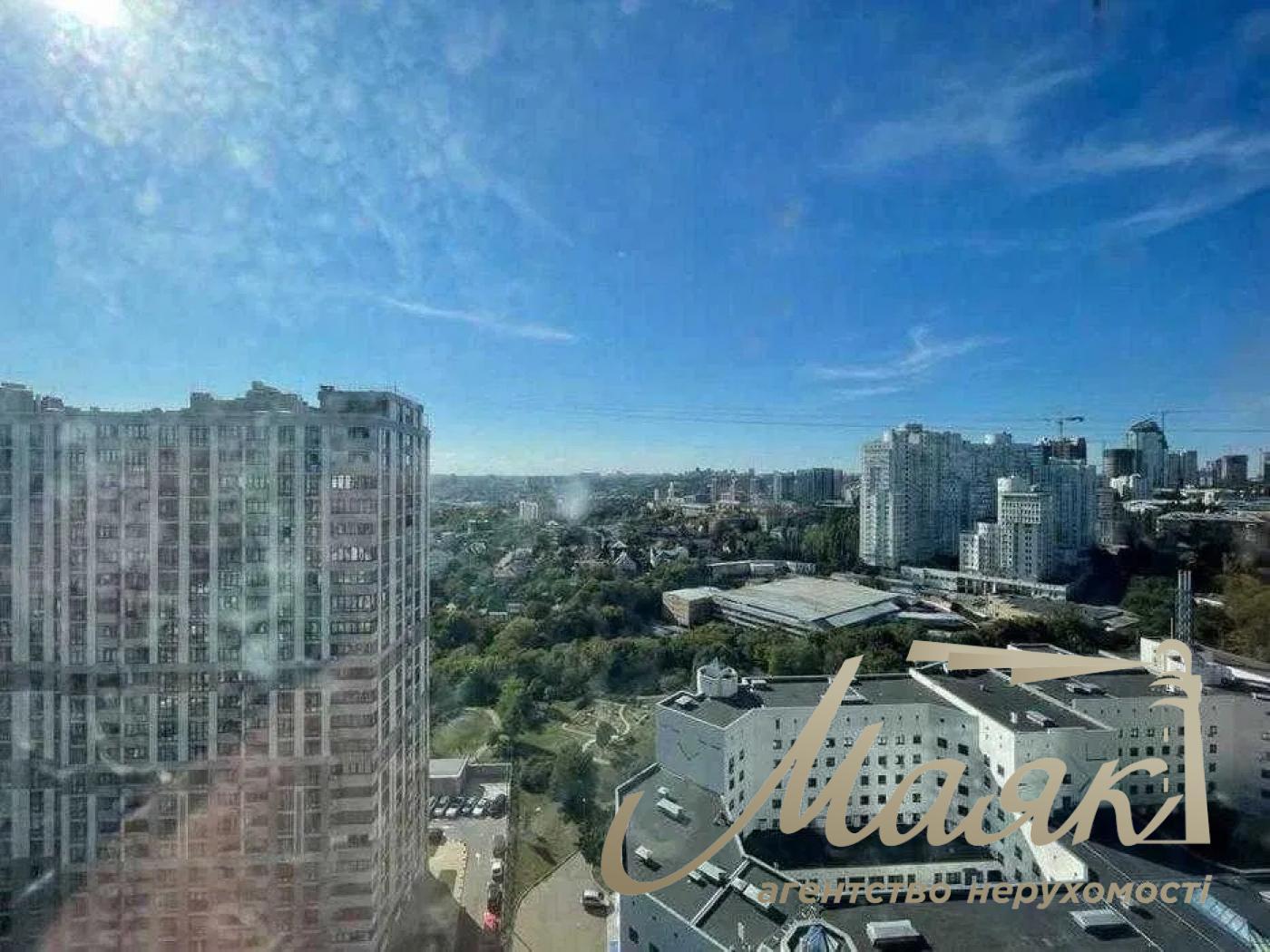 Продається 2 кімнатна квартира на Печерську