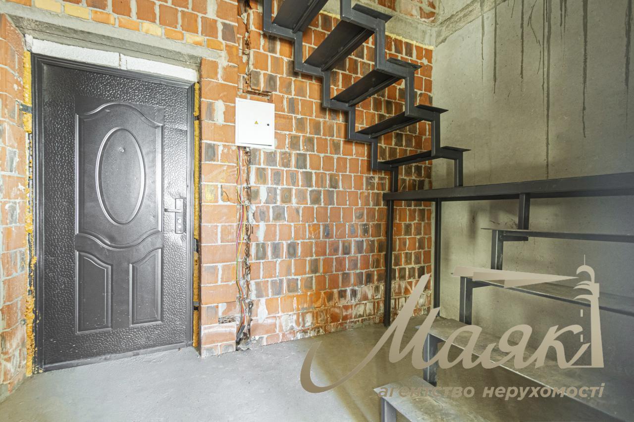 Продається дворівнева квартира в ЖК Кришталеві джерела