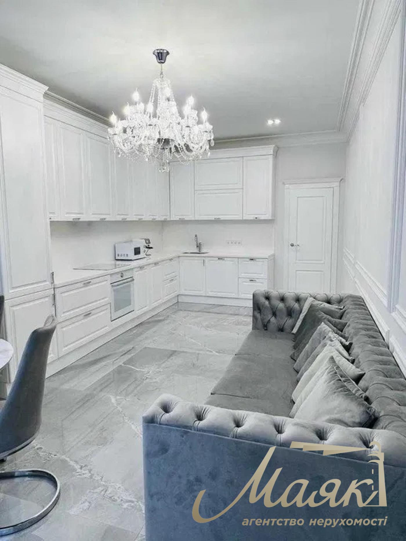 Продається 2 кімнатна квартира на Печерську