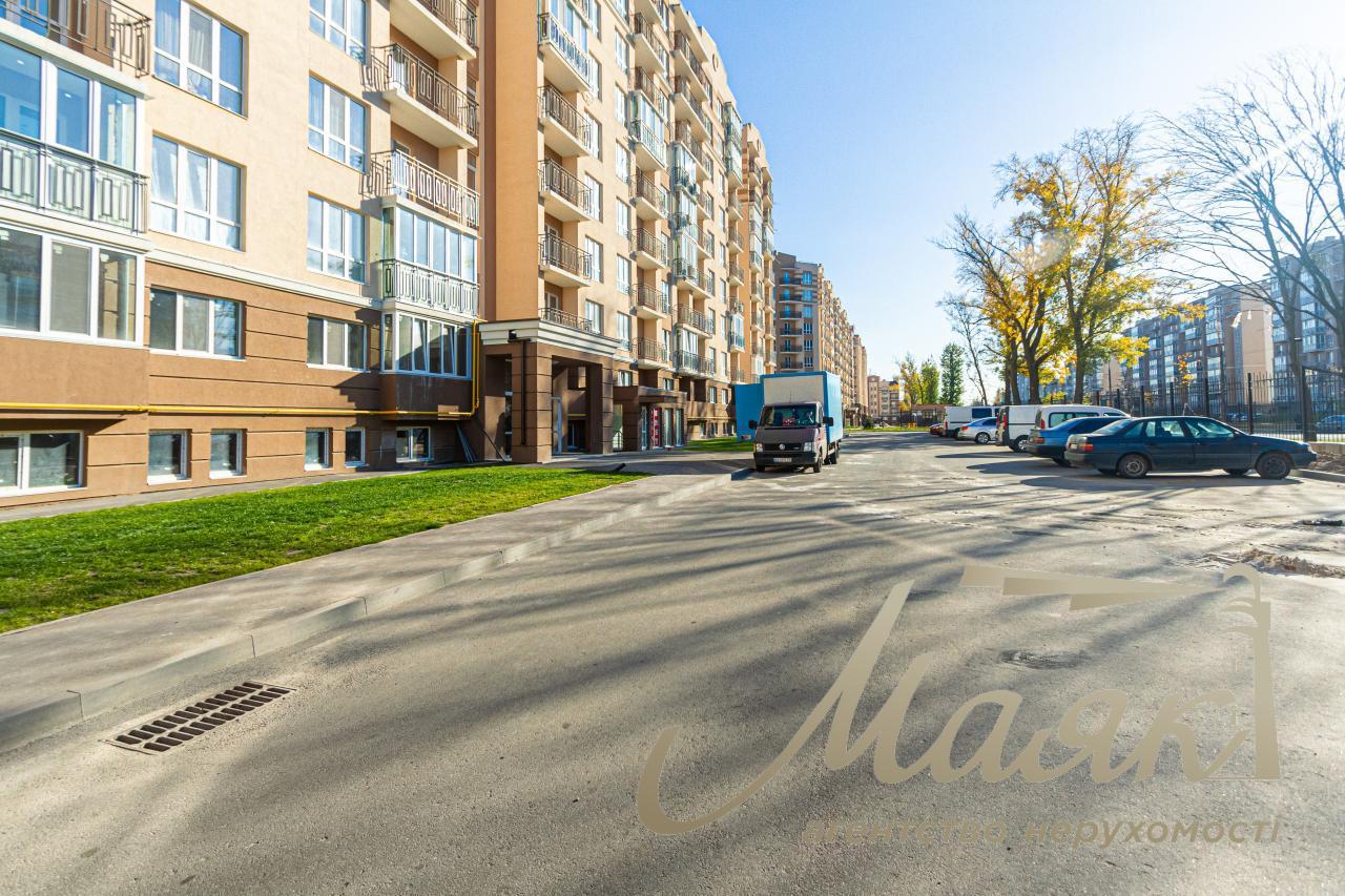 Продається дворівнева квартира в ЖК Кришталеві джерела