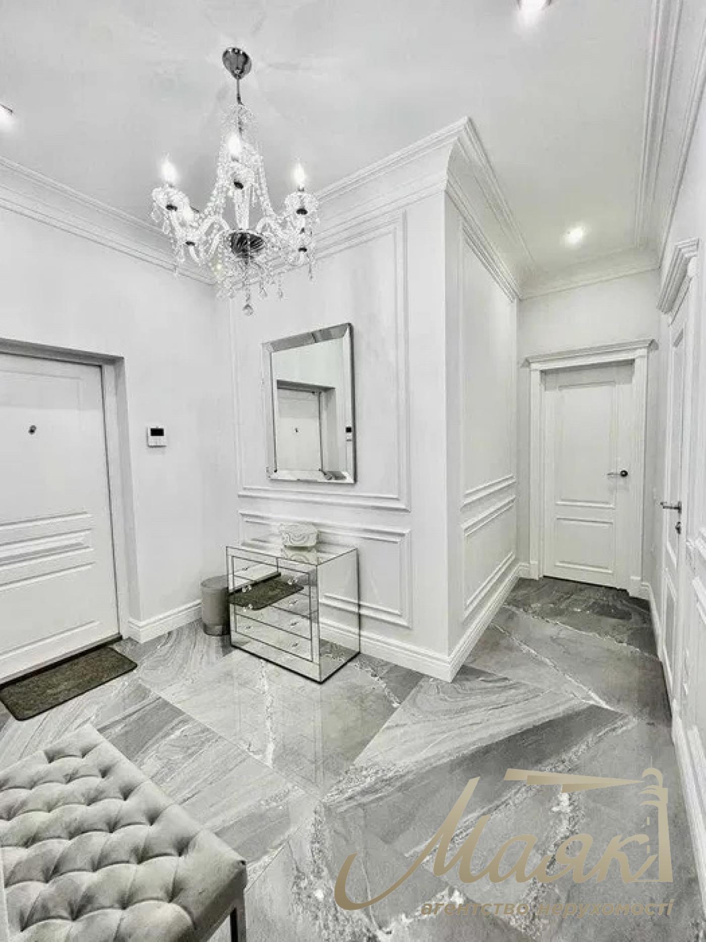 Продається 2 кімнатна квартира на Печерську