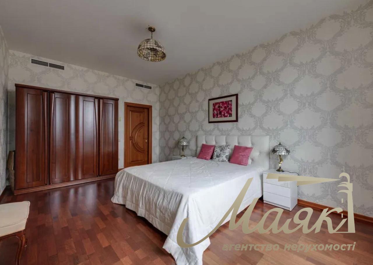 Продаж 7-кімнатної квартири Жилянська 59 ЖК Дипломат Хол