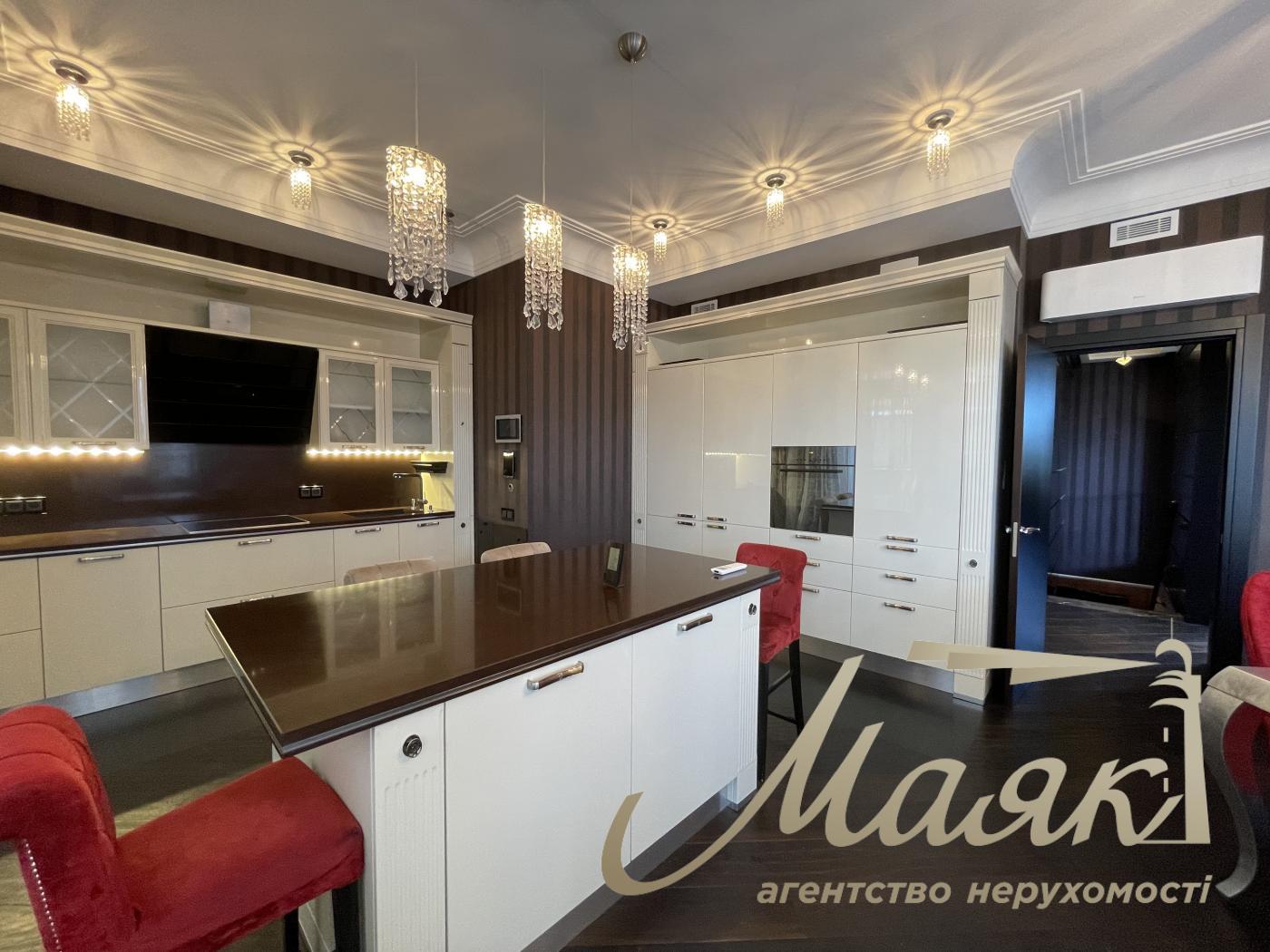 Rent penthouse str. Sribnokilska, Poznyaki, Osokorki