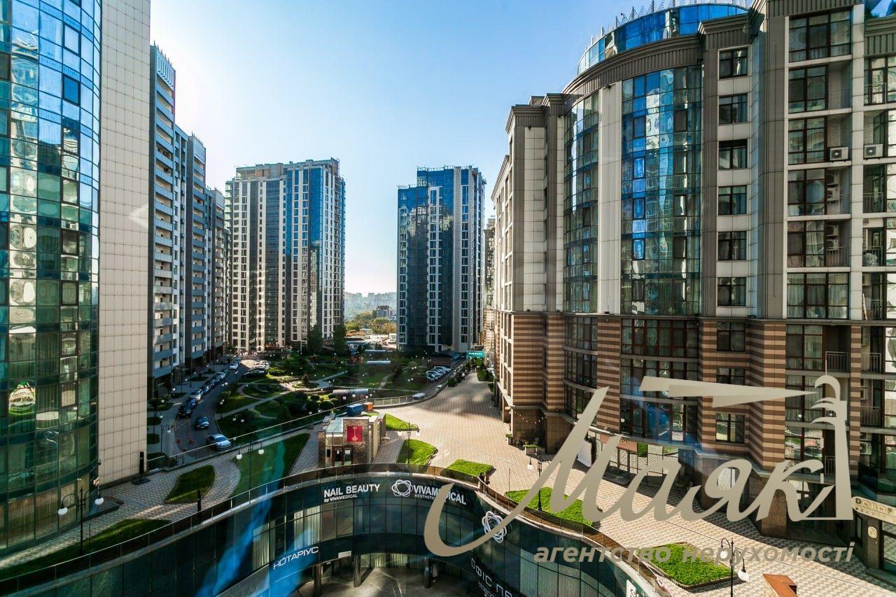 Rent 5-room apartment Residential Complex Novopecherskie Lipki, Verkhoglyada str.