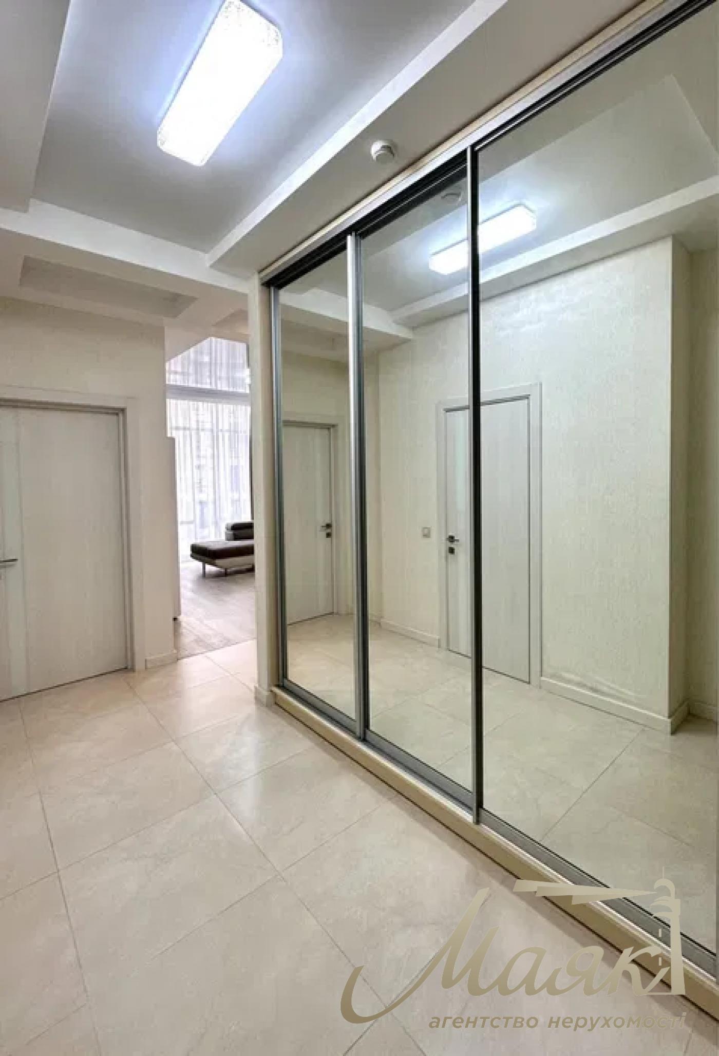Sale of a 1-bedroom apartment with a view, 63 m2 in the residential complex Boulevard of Fountains, Sapernoye Pole