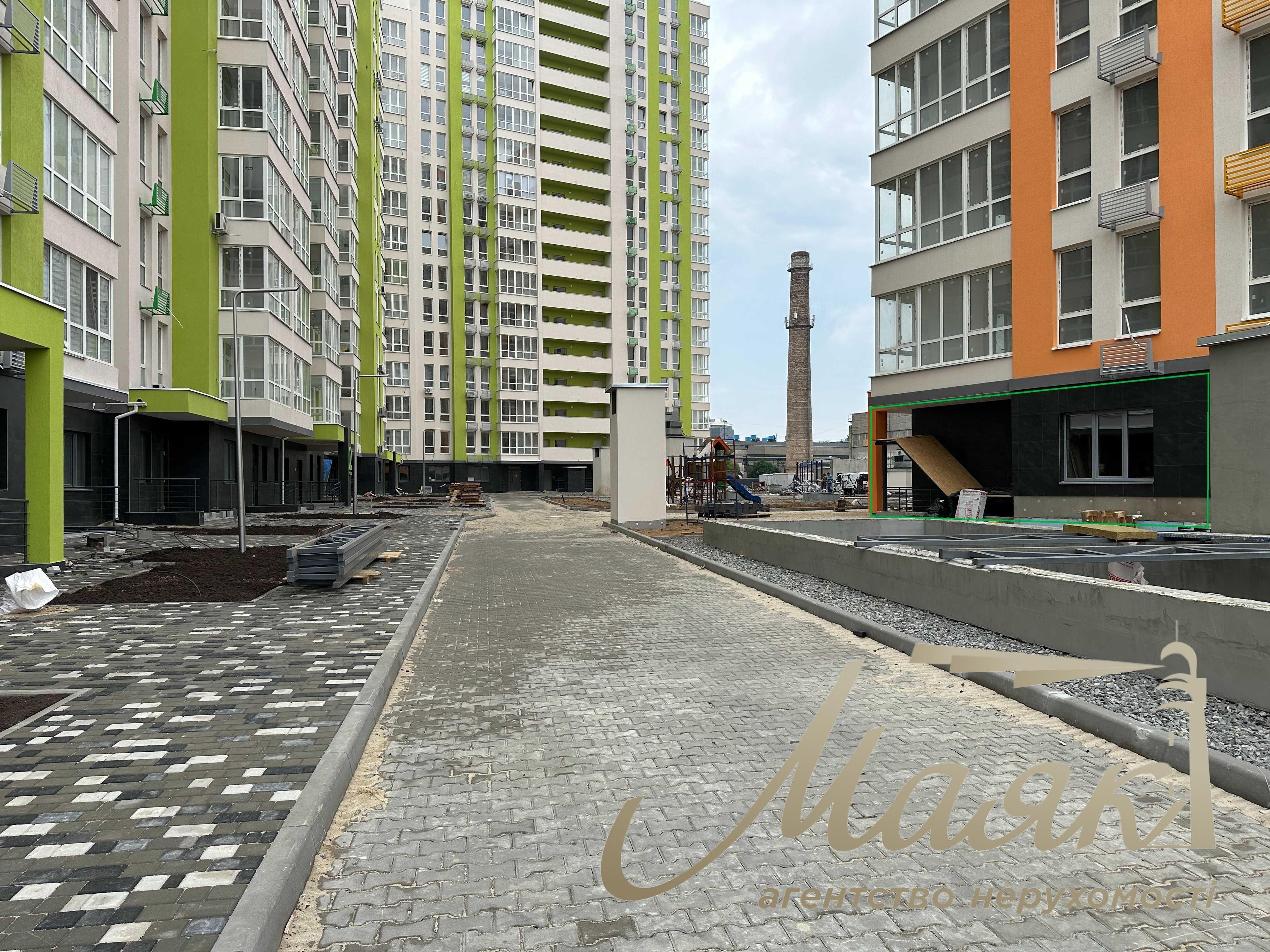 Продаж фасадного приміщення 65 м2 у ЖК Нивки Парк