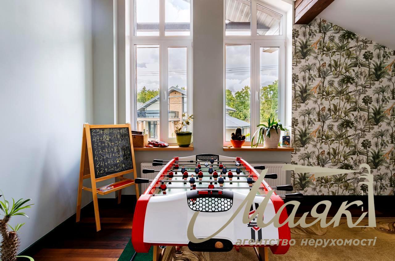 Rent a house 176m2 with. Kruglik KM "Kruglik" by the lake and coniferous forest