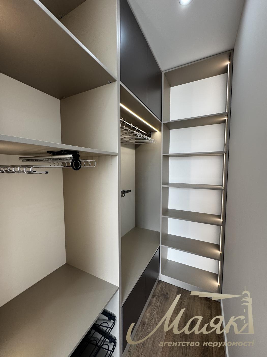 Продаж 2-х кімнатної квартири в ЖК Новопечерська Вежа