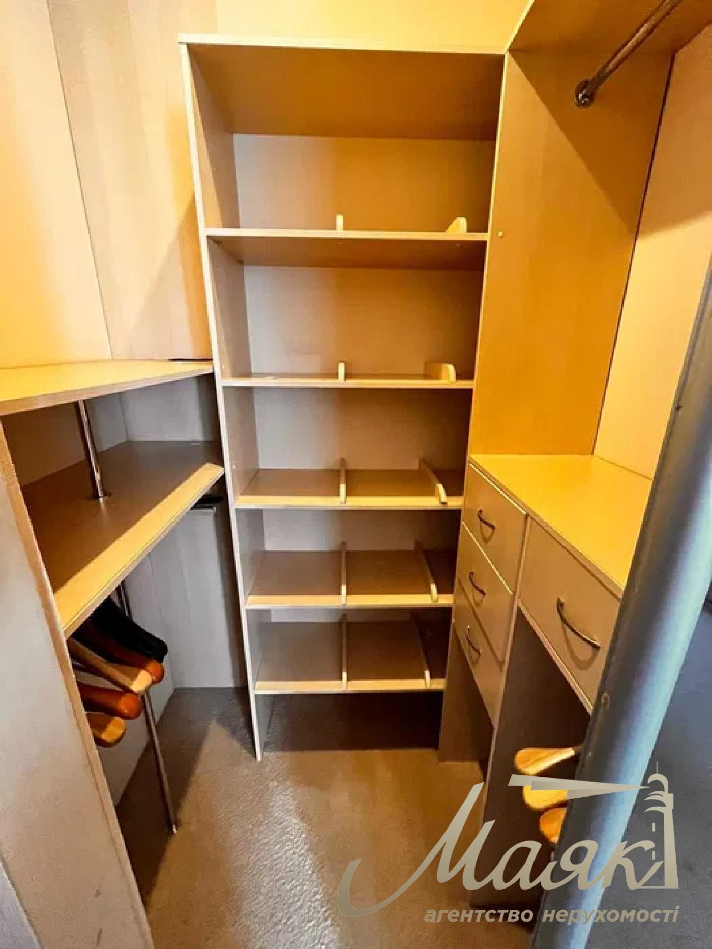 3-Bedroom Apartment for Rent at 6 Ivasyuka Ave., Obolon