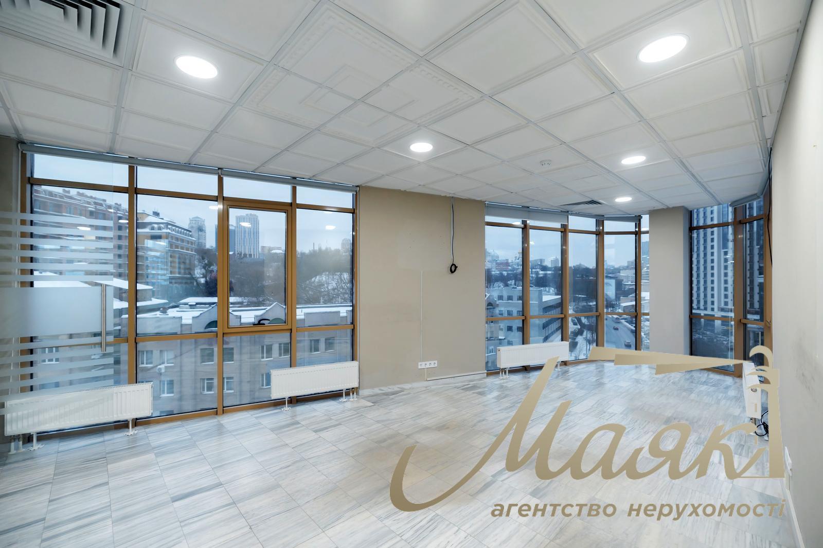 Office for rent 262 sq.m. in BC Hephaest at 99 Glybochinskaya str.