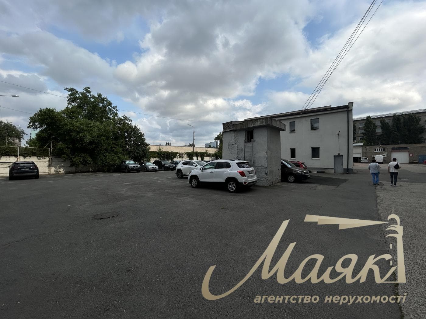 For sale commercial complex Podolskiy district, Kirillovskaya str.