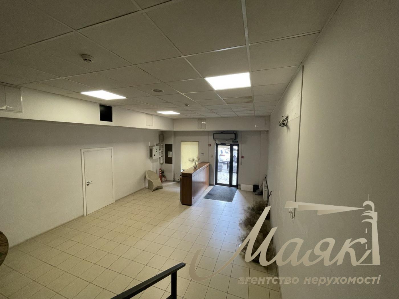 Rent of premises 130m2 with its own entrance in the center, Antonovich