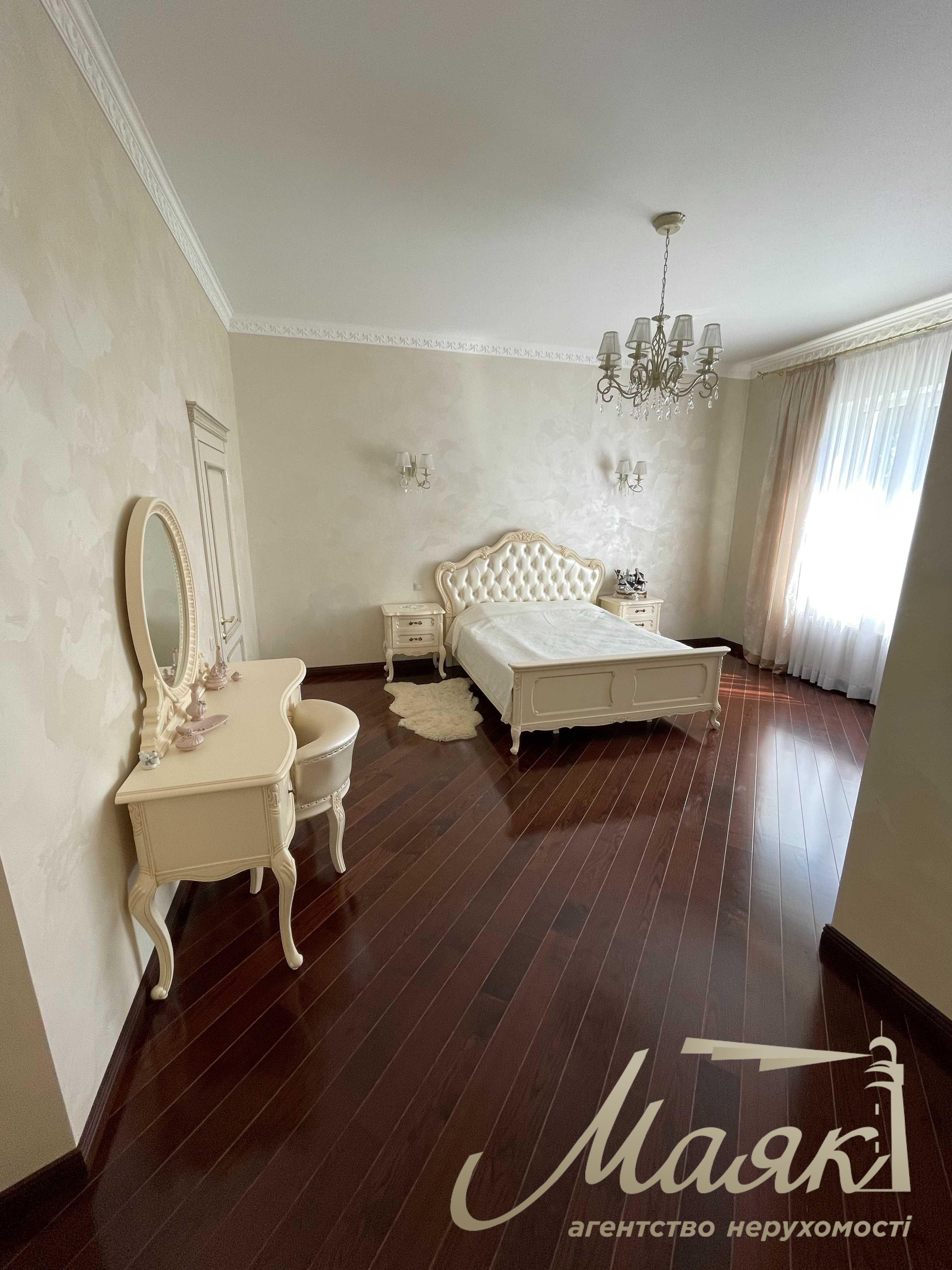 Продажа дома 630м2 с басейном в с.Лесники, Киево-Святошинский район,