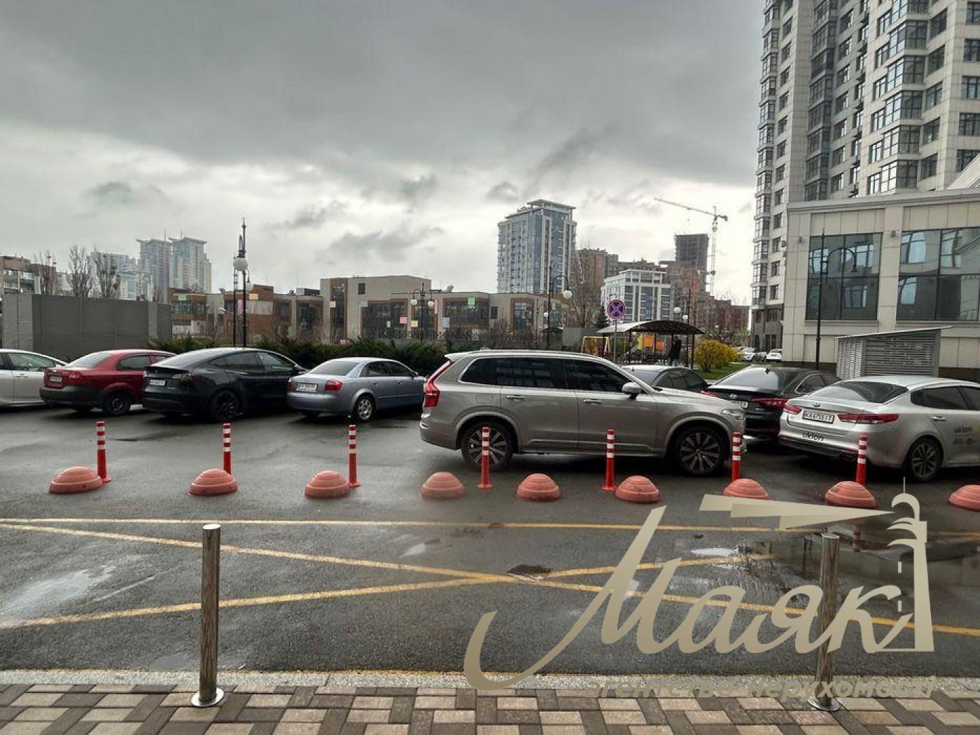 Оренда фасадного приміщення ЖК Новопечерські Липки, вул. Драгомирова (Верхогляда)