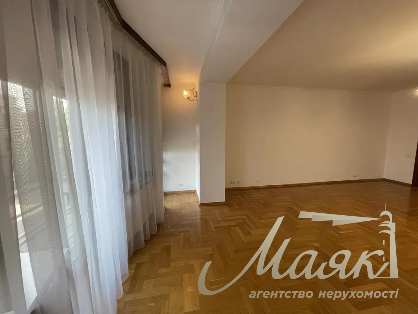 Оренда 4к квартири (217м²) по вул. Паторжинського 14, Центр