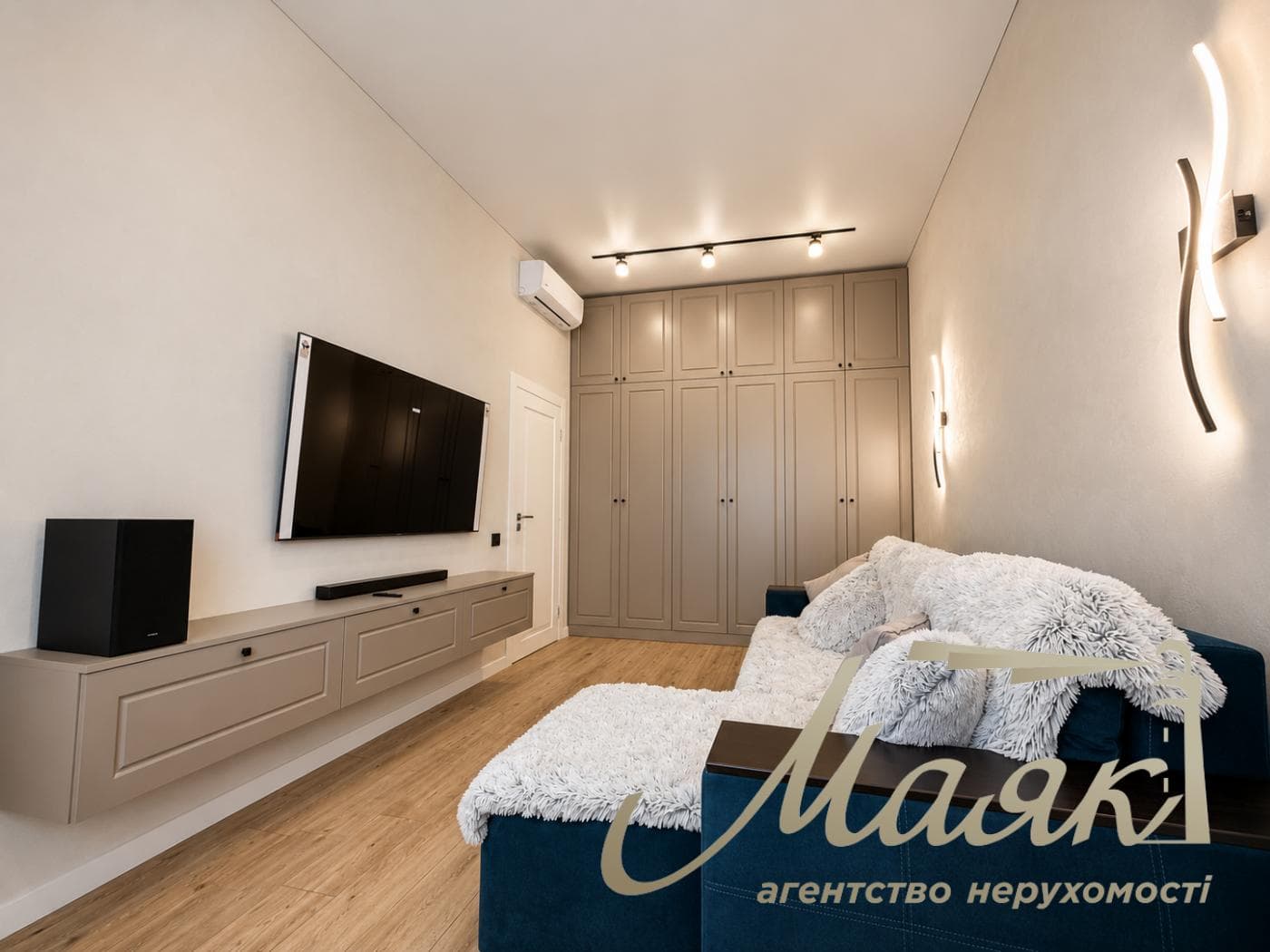 Продаж / Квартира / Михайла Бойчука, Звіринець, Київ