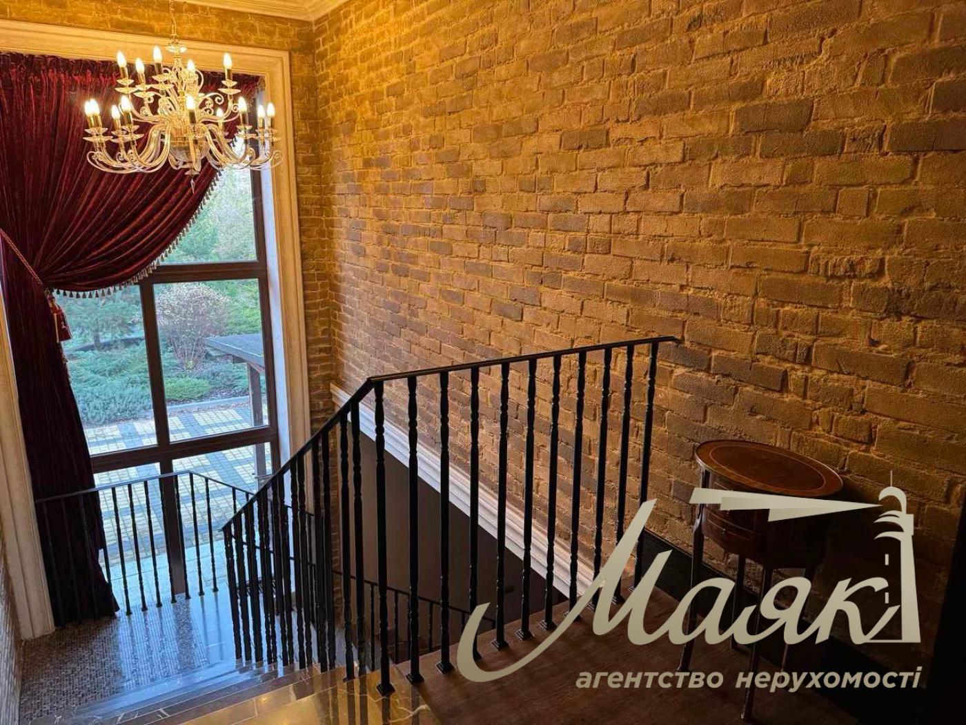 Оренда комфортного будинку 190м2 з ділянкою 20 соток у Музичах