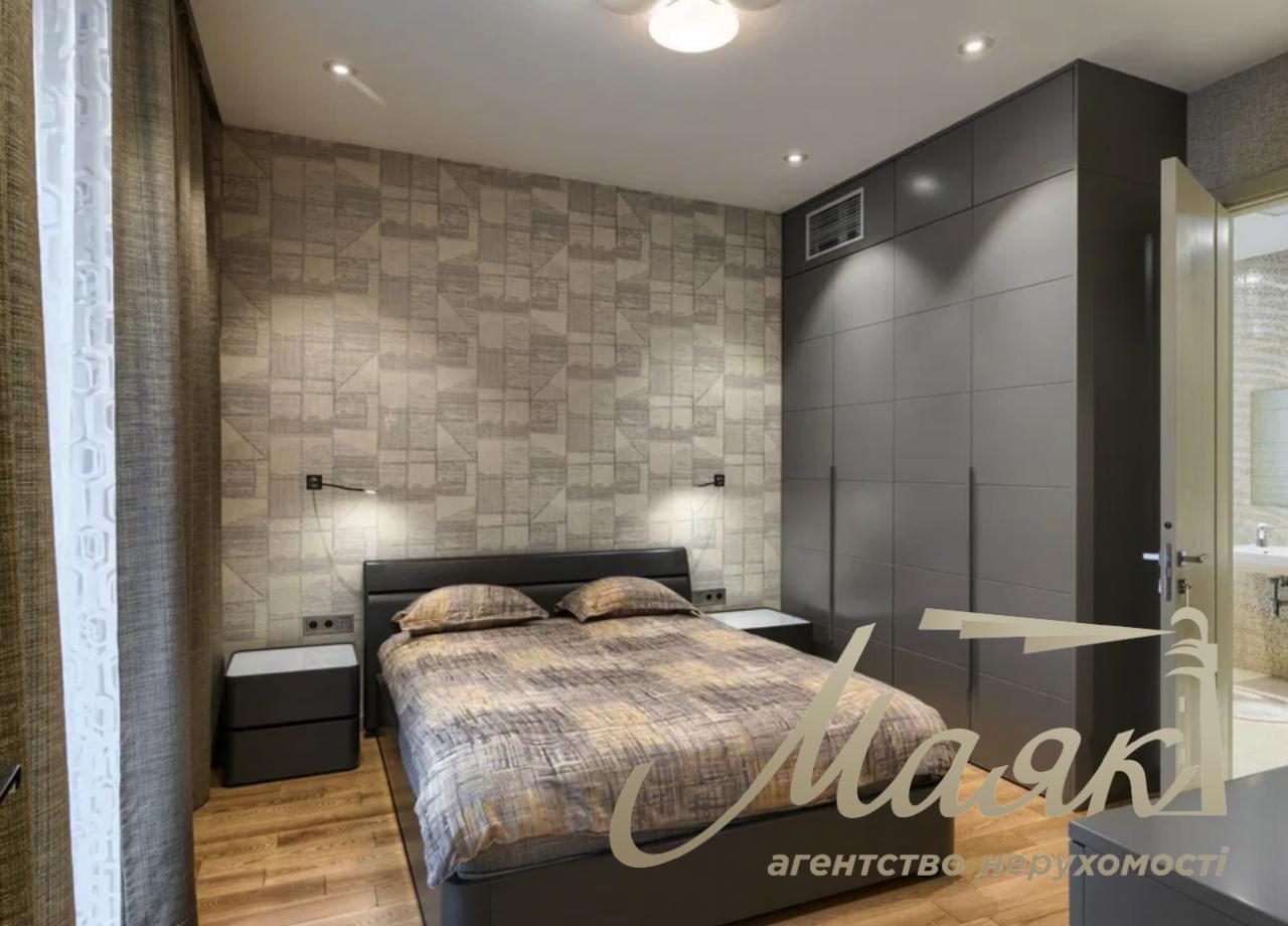 Sale of 3-room apartment Shota Rustaveli street