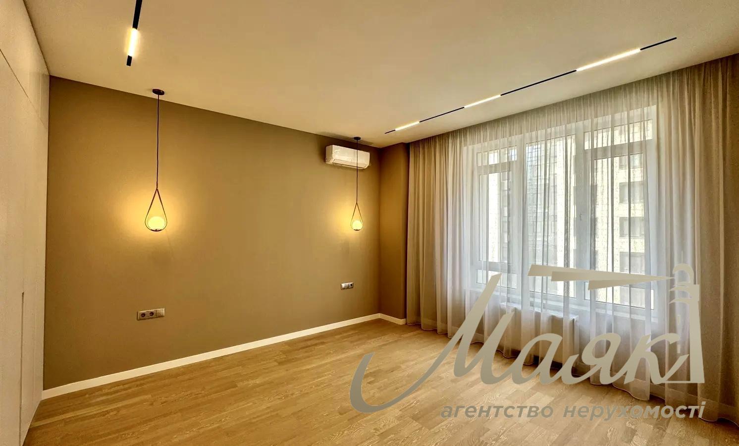 Продаж 3-х кімнатної квартири в ЖК Бульвар Фонтанів Саперне Поле вул., 5