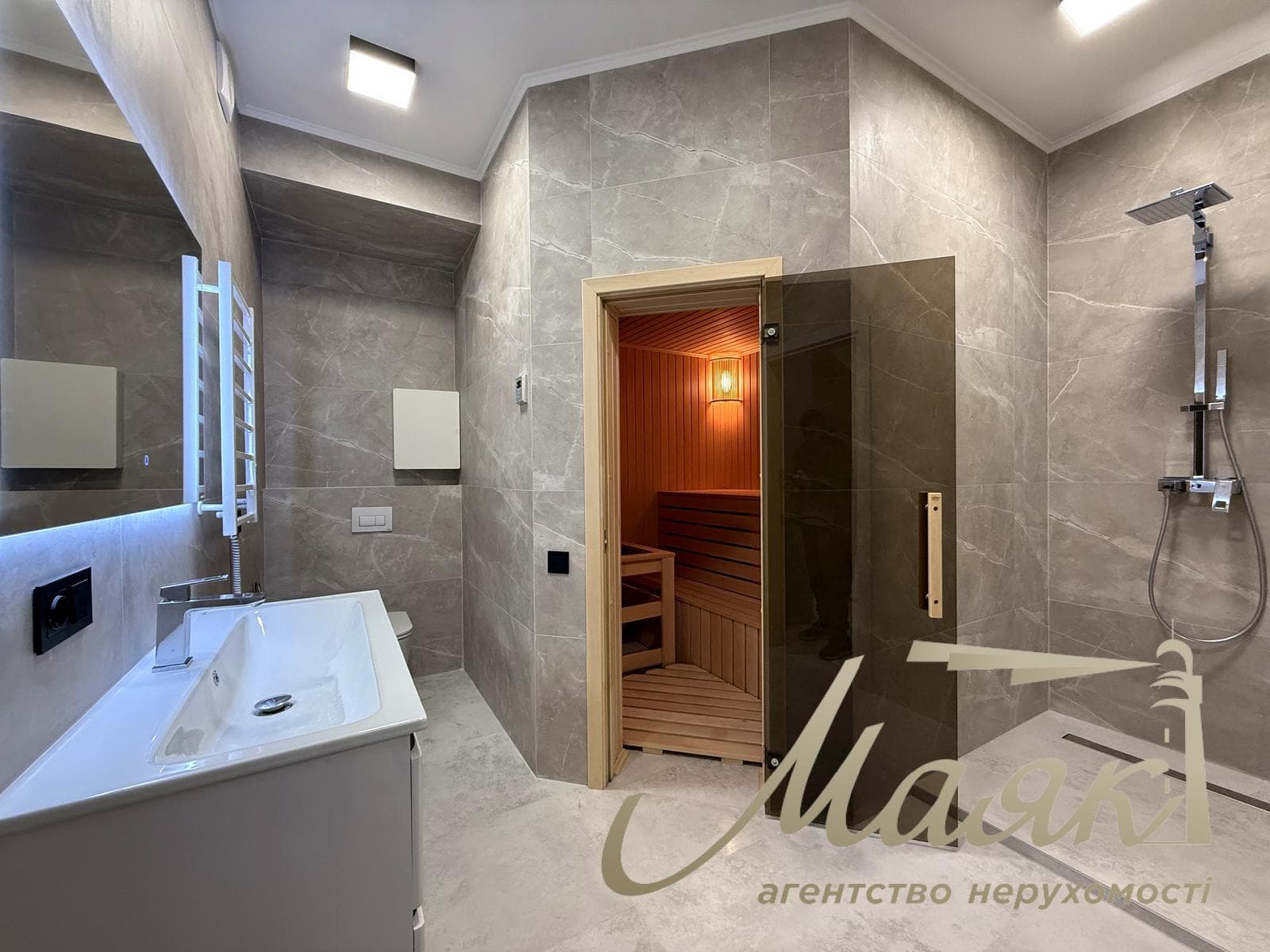 Продаж сучасного будинку 350 м² з панорамним видом с. Лісники пров. Глинище, 39, Обухівський напрямок, Київська область