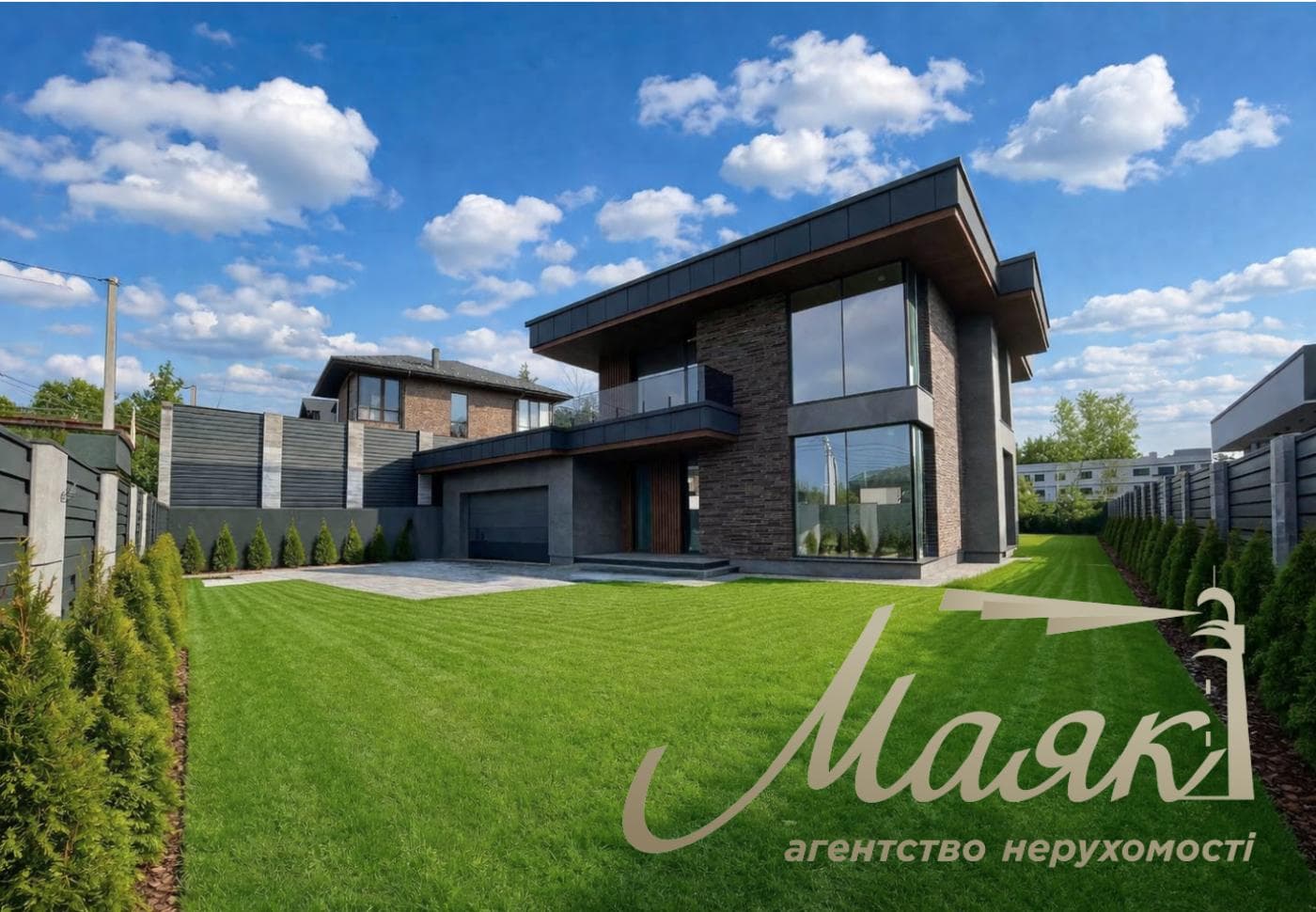 Продаж 2-х поверхового 378м2, КМ Нова Ходосівка