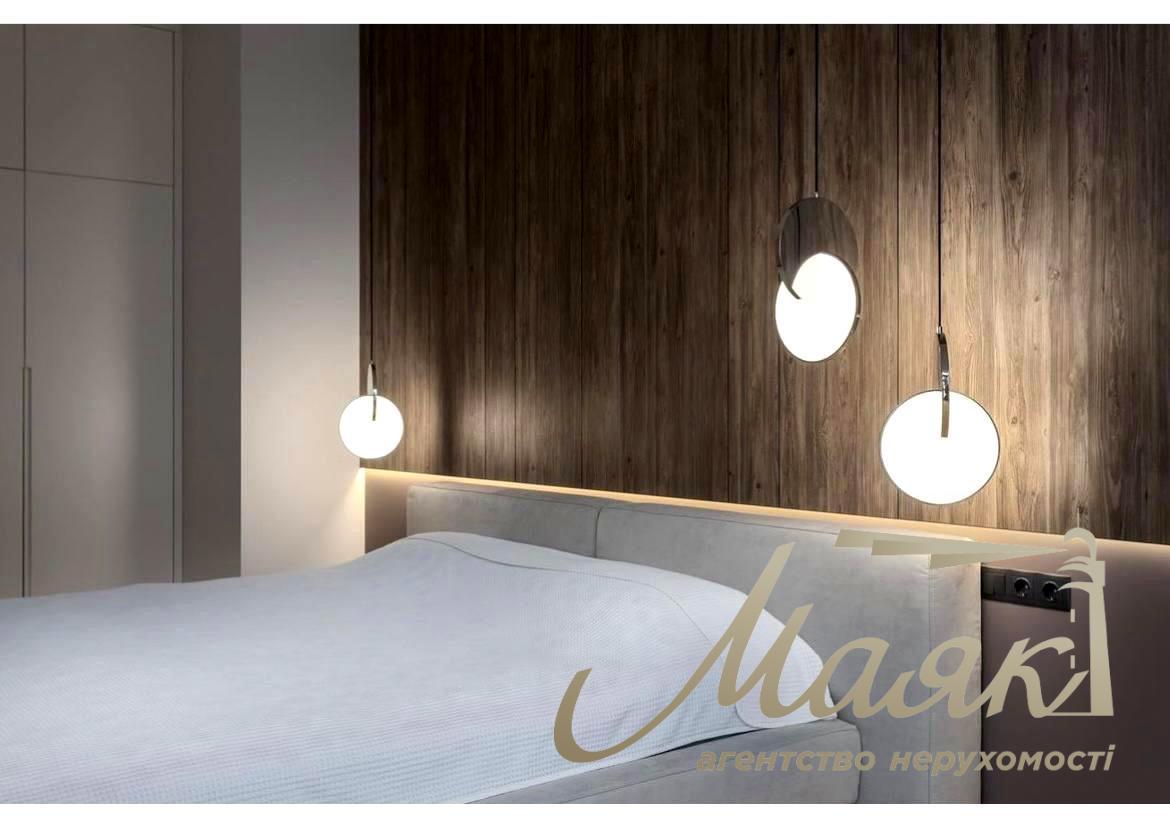 For sale 3-bedroom apartment in LCD "Novopecherskie Lipki", Verkhoglyada street (Dragomirov)