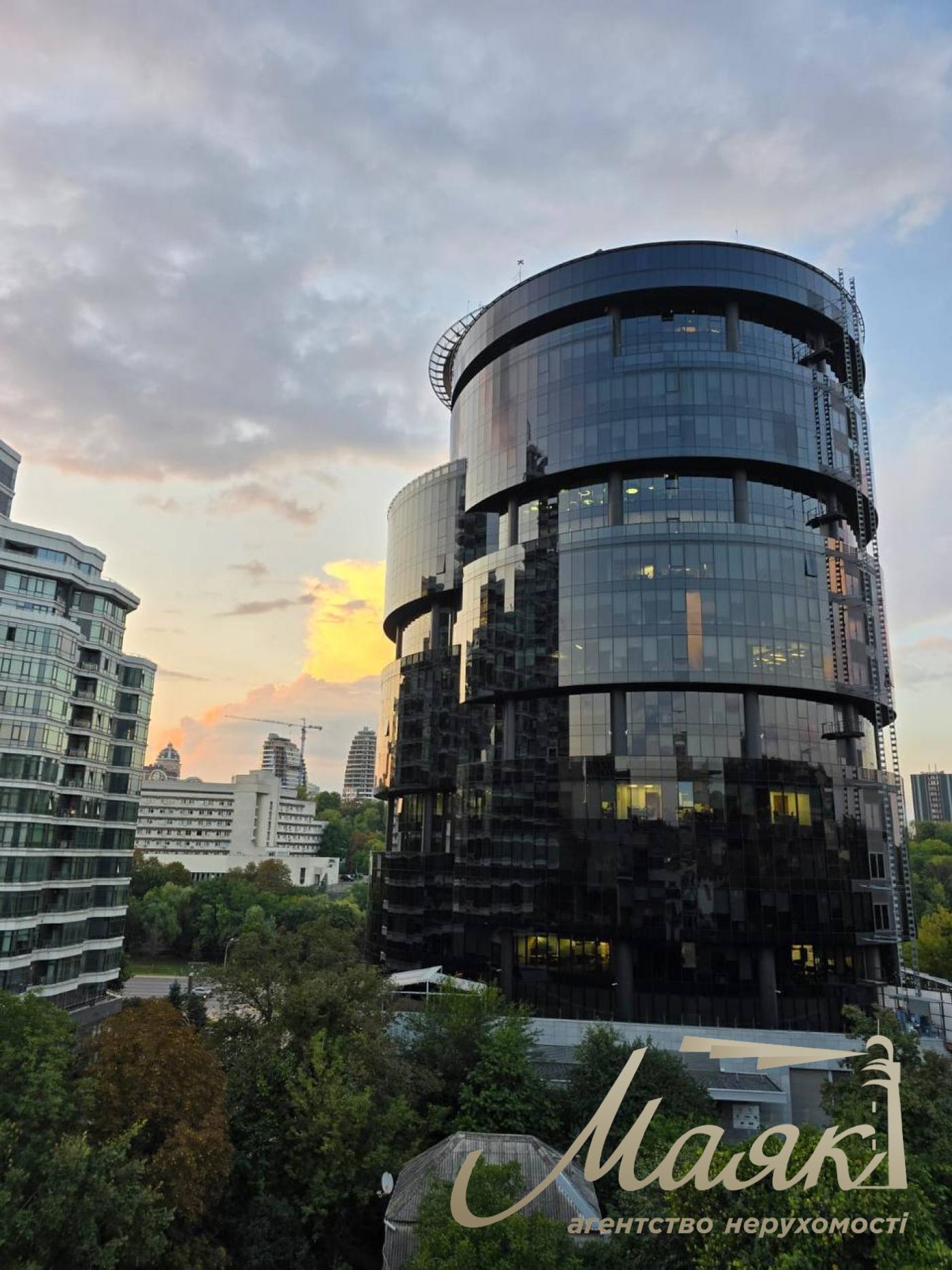 Продаж 3к квартири, 82 м2, ЖК Nobility, Печерськ