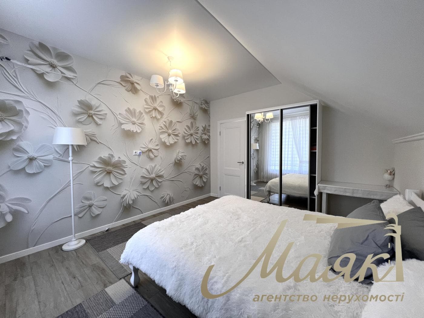 Rent 3-storey house 177m2, s.Skibin, Brovarsky district