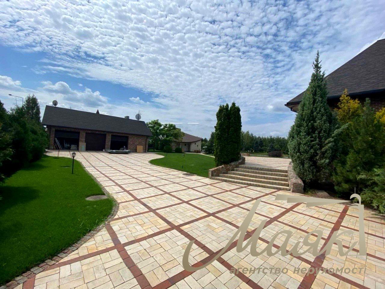 Оренда будинку з ремонтом 712 м², ділянка 50 соток, 2 поверхи в СМТ Козин/Конча Заспа в закритому КМ.