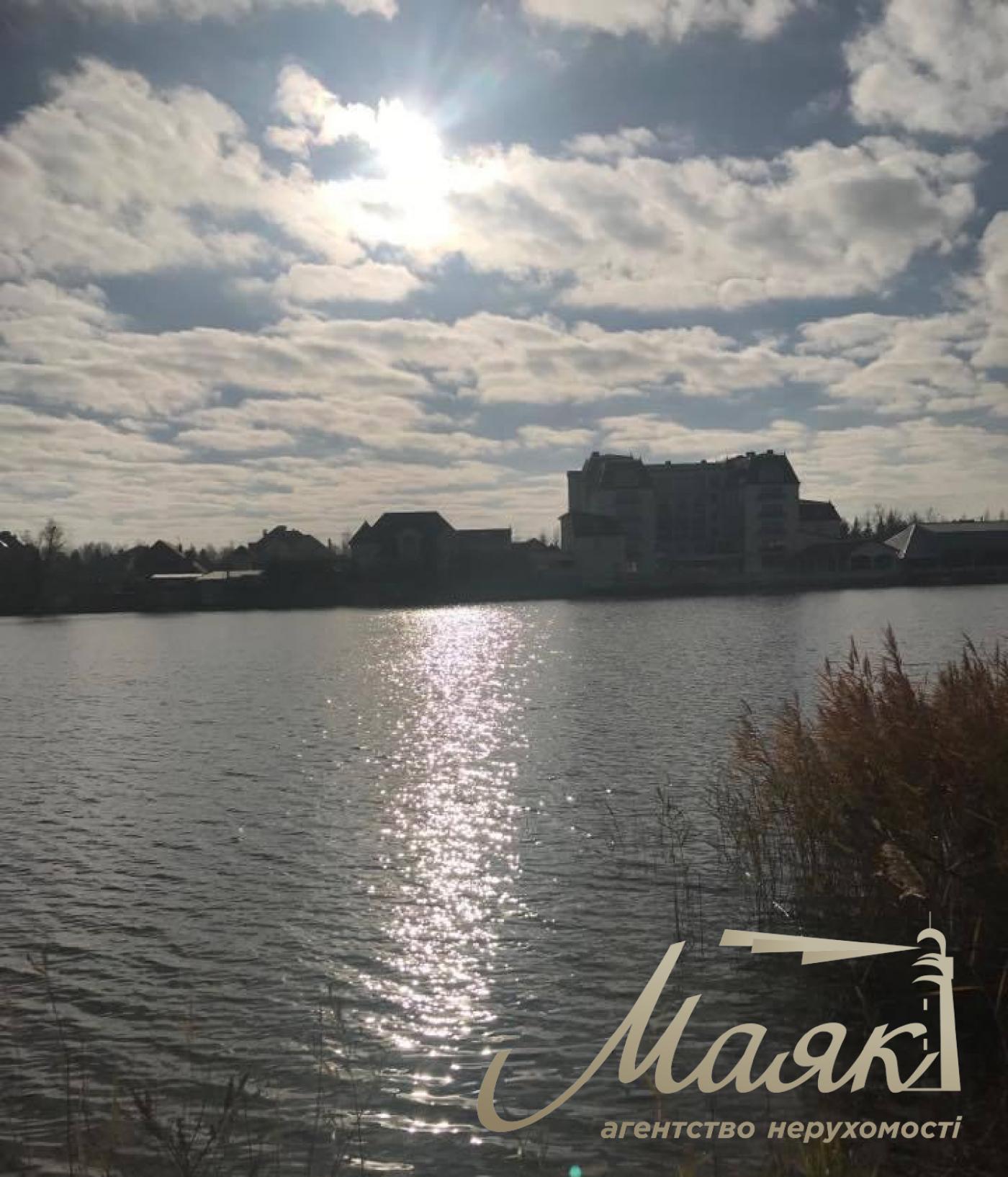 Sale of land with access to the Dnieper. Kozin village.