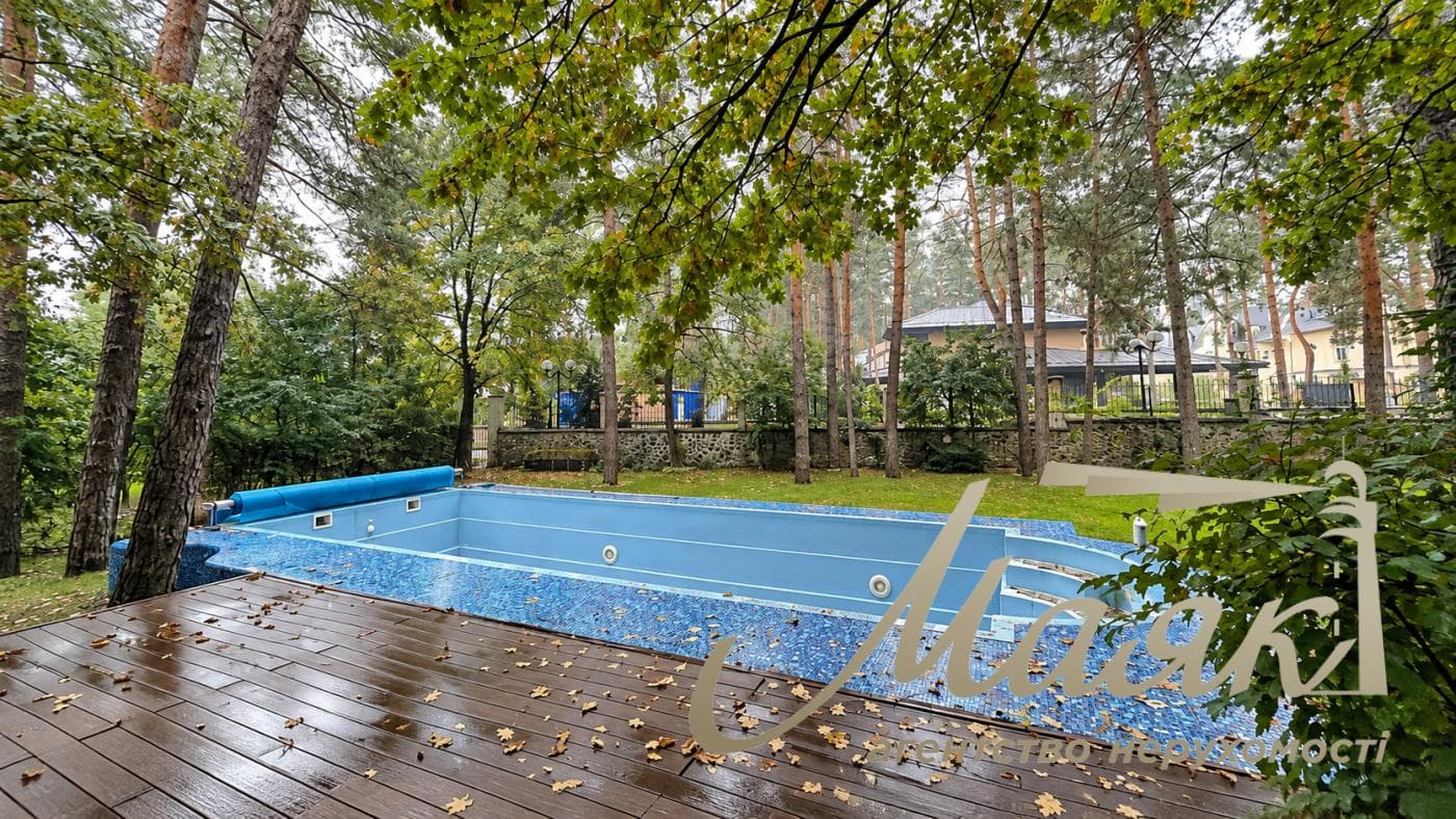 Оренда будинку площею 450 м² у с. Козин/Конча-Заспа, КГ «Сосновий бір», 20 соток, басейн, лазня, Обухівський напрямок, Київська область.
