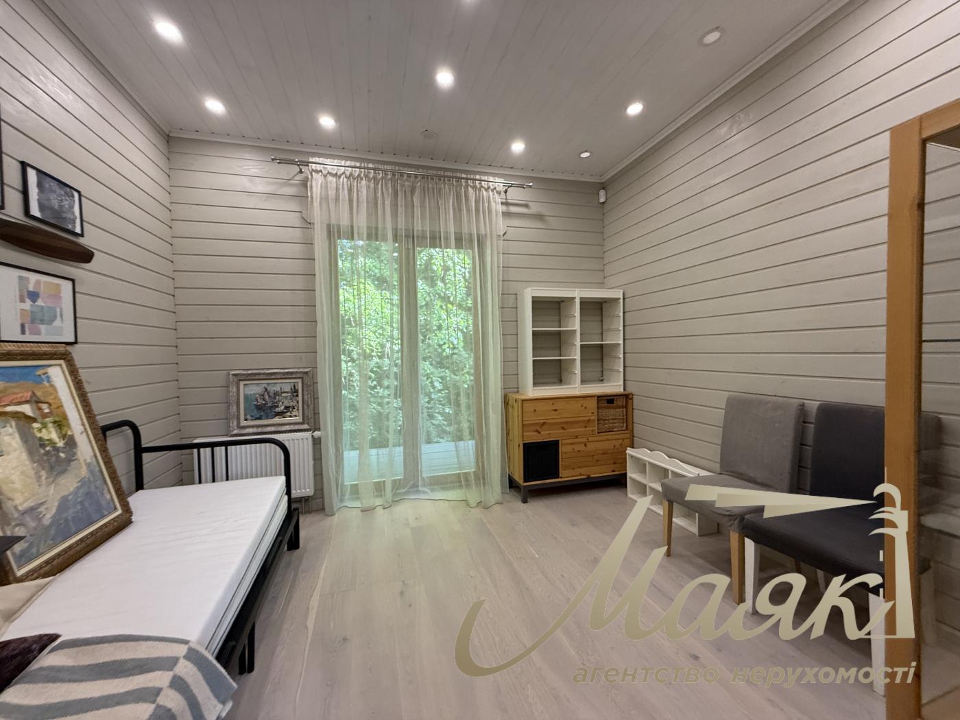 Оренда затишного будинку 280м2 з видом на озеро в Конча-Заспі, Хутір Мрігі.