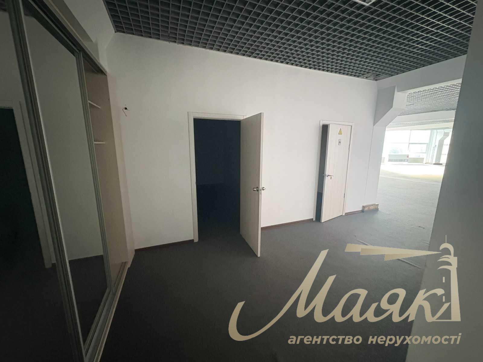 Оренда офісу 400м2 вул Кирилівська 160 Подільський район Куренівка Подільський район