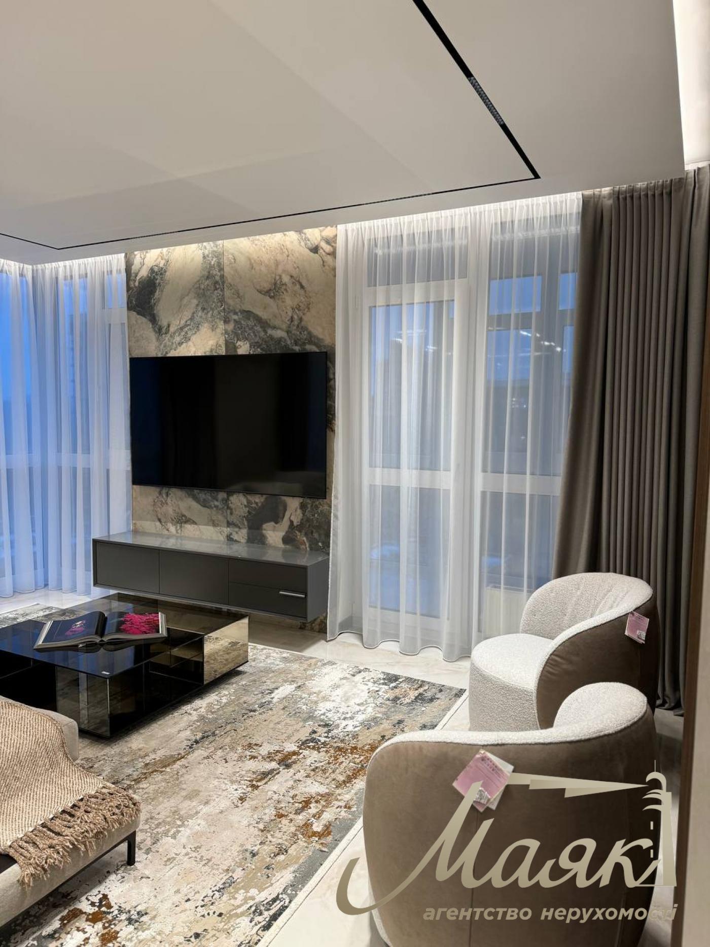 Продажа 3к квартиры  ЖК Французский Квартал-2 125м2