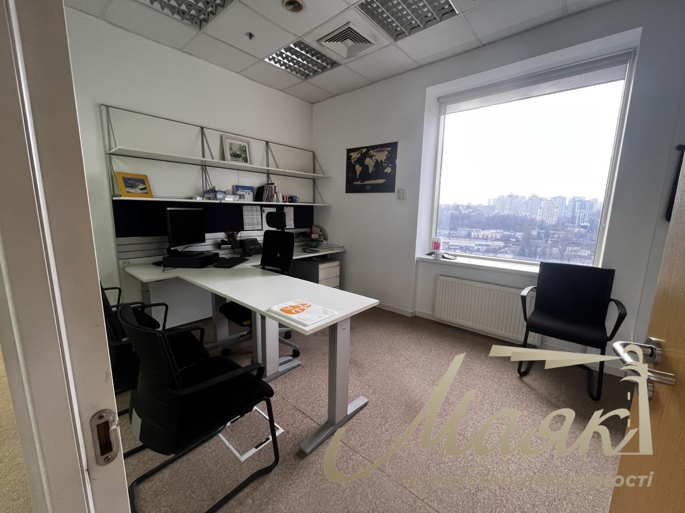 Оренда офісу 416м2 в БЦ Єврразія по вул.Жилянська 78, Олімпійська