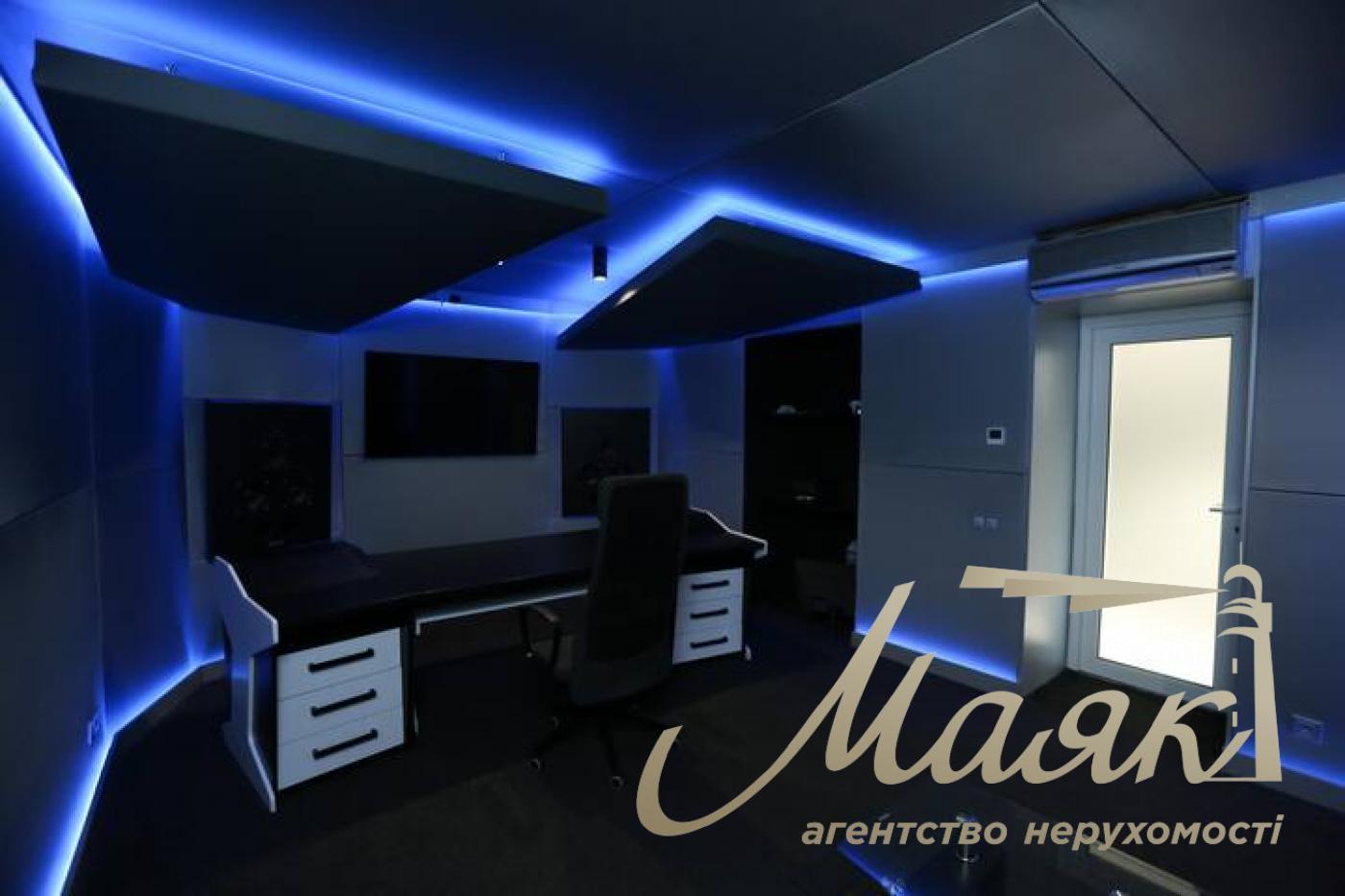 Office premises for rent 105 m2, Solormen district, Klinicheskaya str.