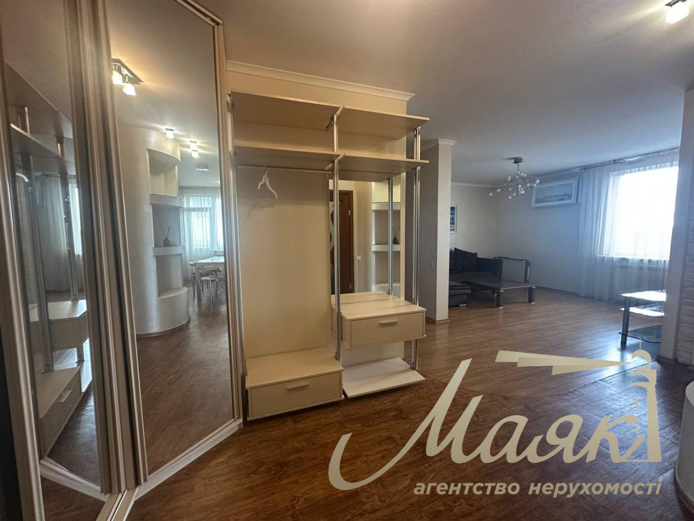 Оренда 3-х кімнатної квартири по вул.Степана Руданського 4-6,метро Сирець.