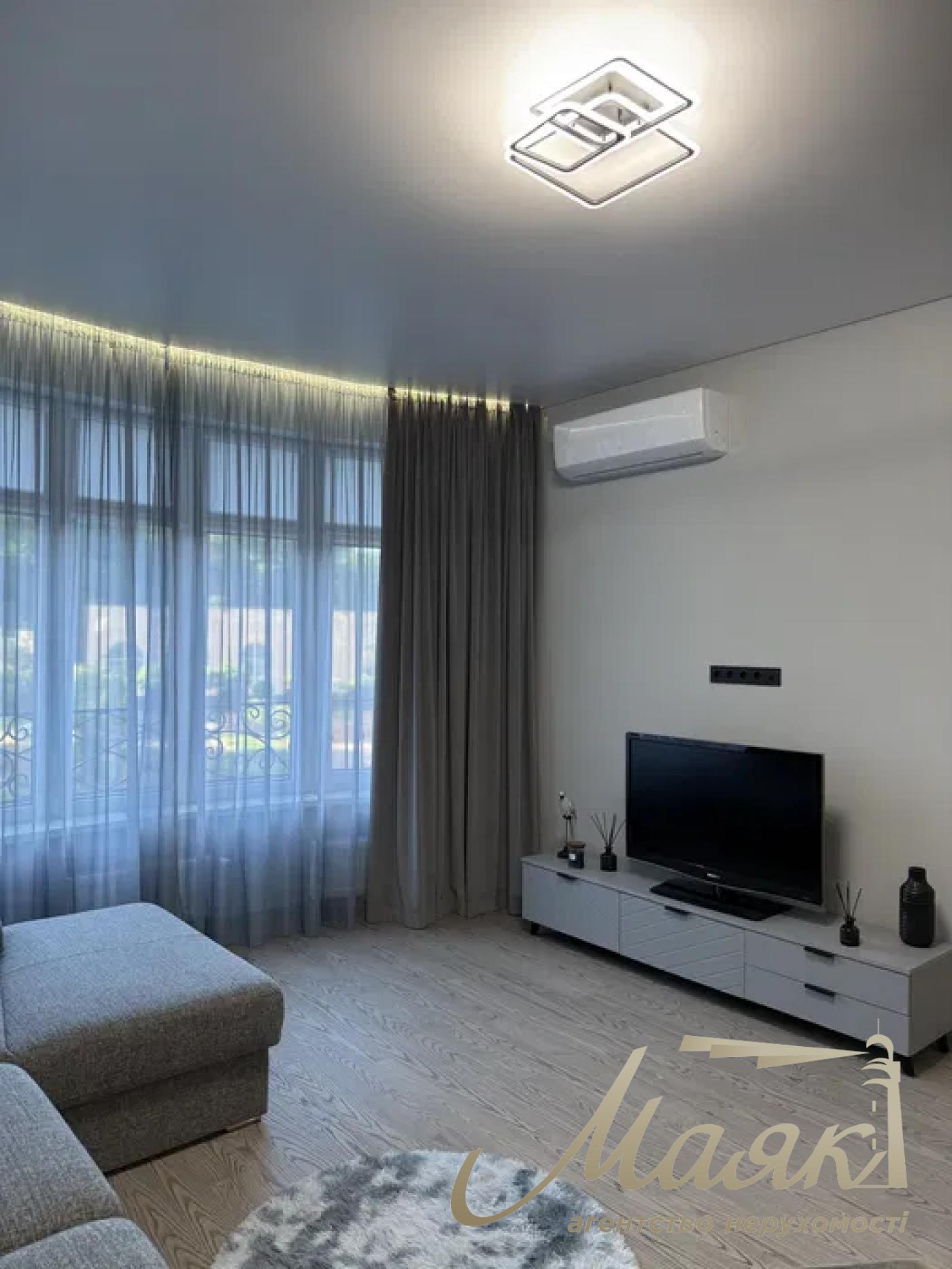 Аренда 1-к квартиры ЖК «52 Жемчужина» (Pechersk Plaza), Печерськ