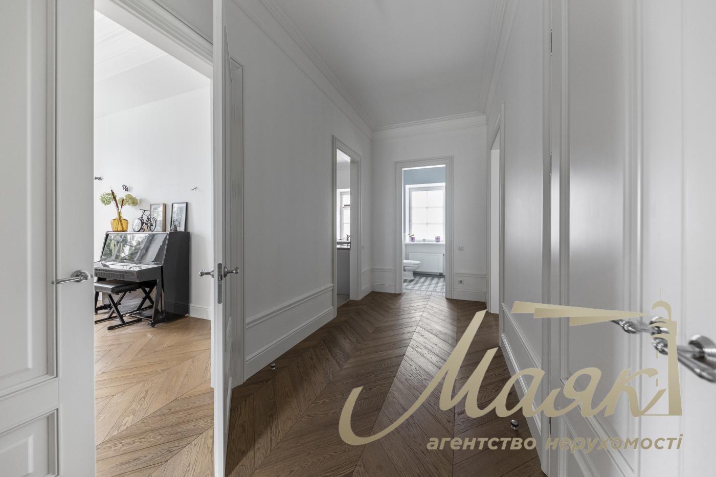 Продажа загородной резиденции в с.Капитановка, Киево-Святошинский р-н