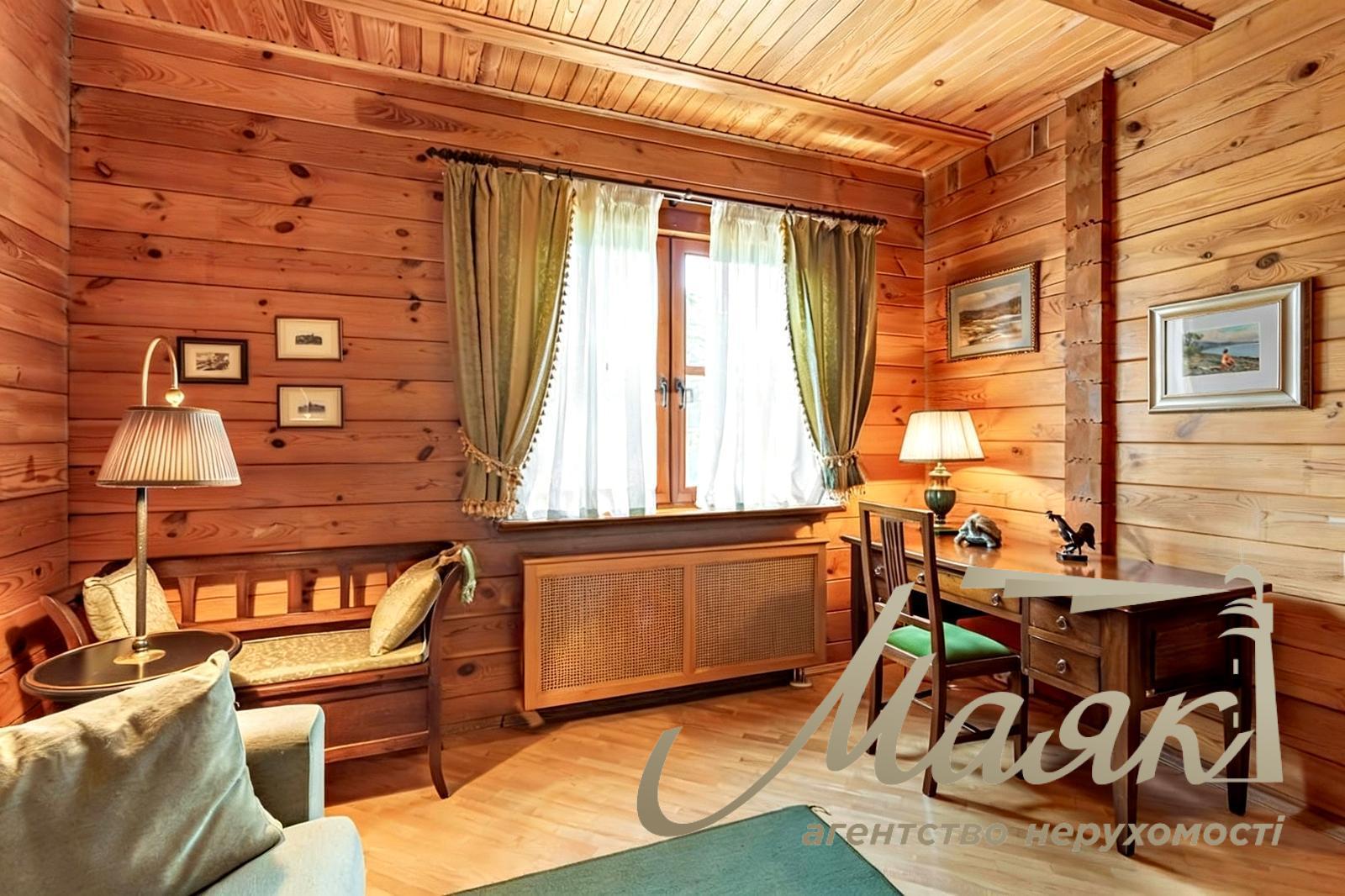 Оренда будинку 250м2 в с. Романків вул. Центральна