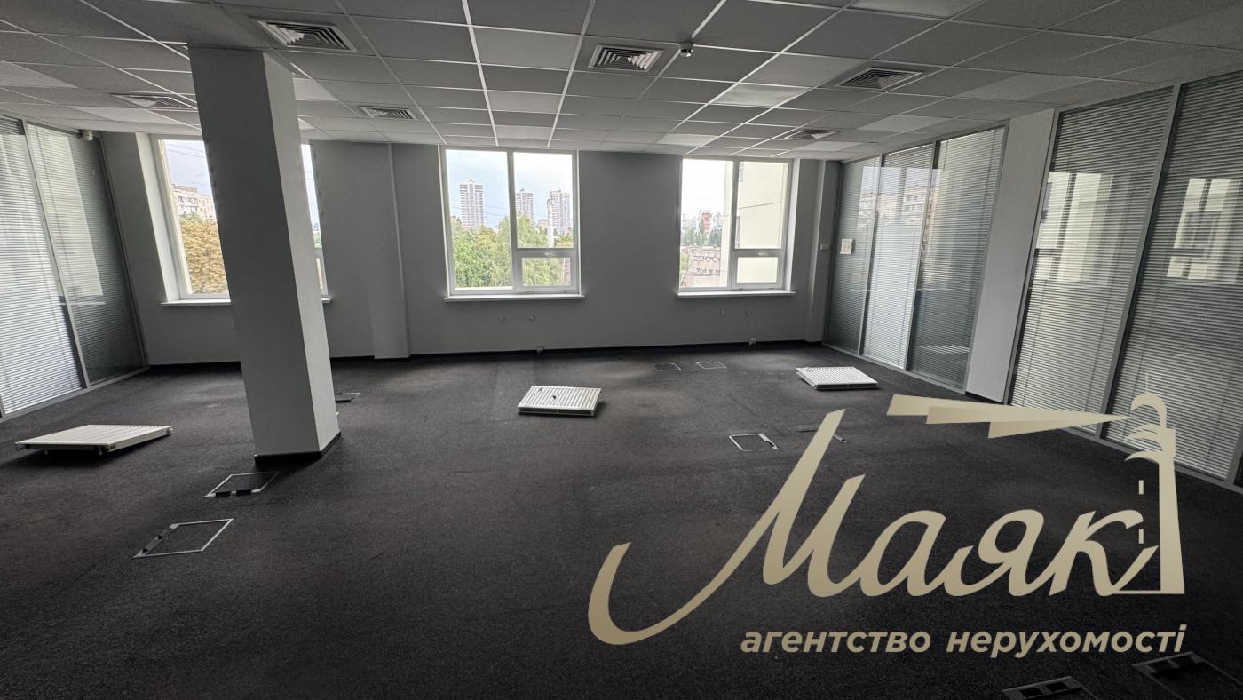 Office for rent 760m2 in BC on Obolon, Avtozavodskaya, Kurenevka