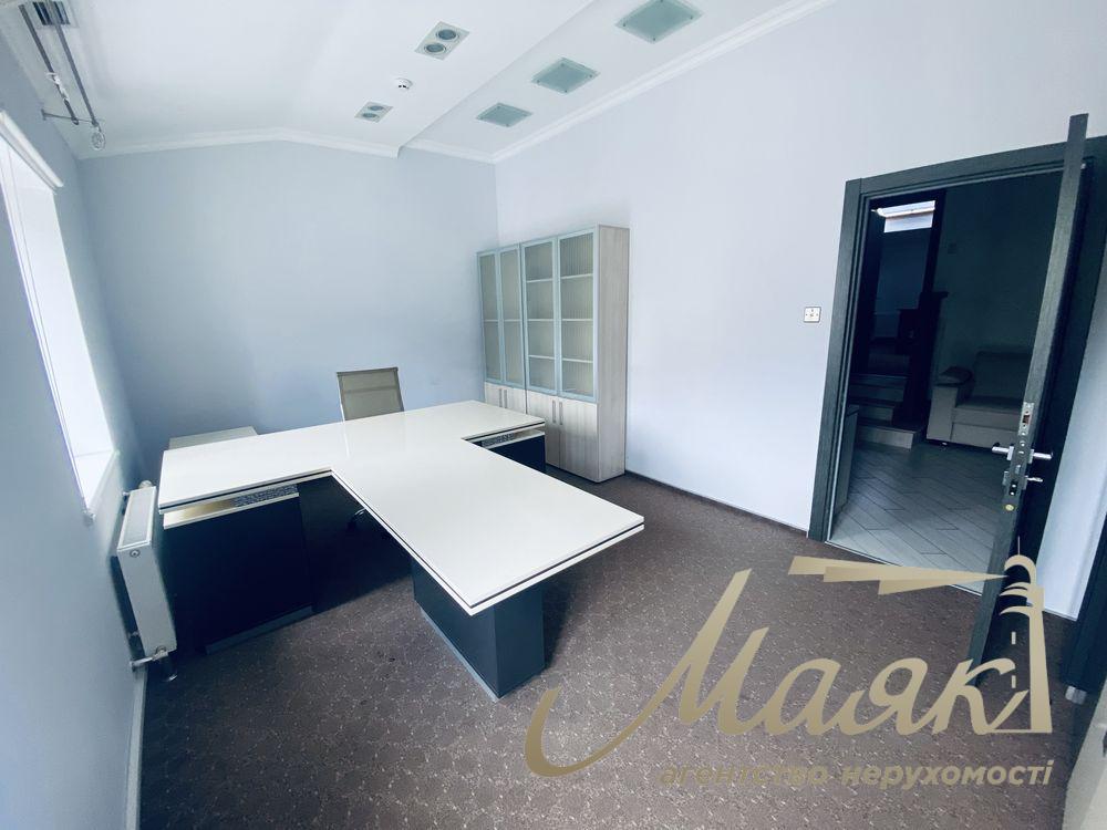 Оренда офісу в центрі (Софіївська площа), вул. Володимирська