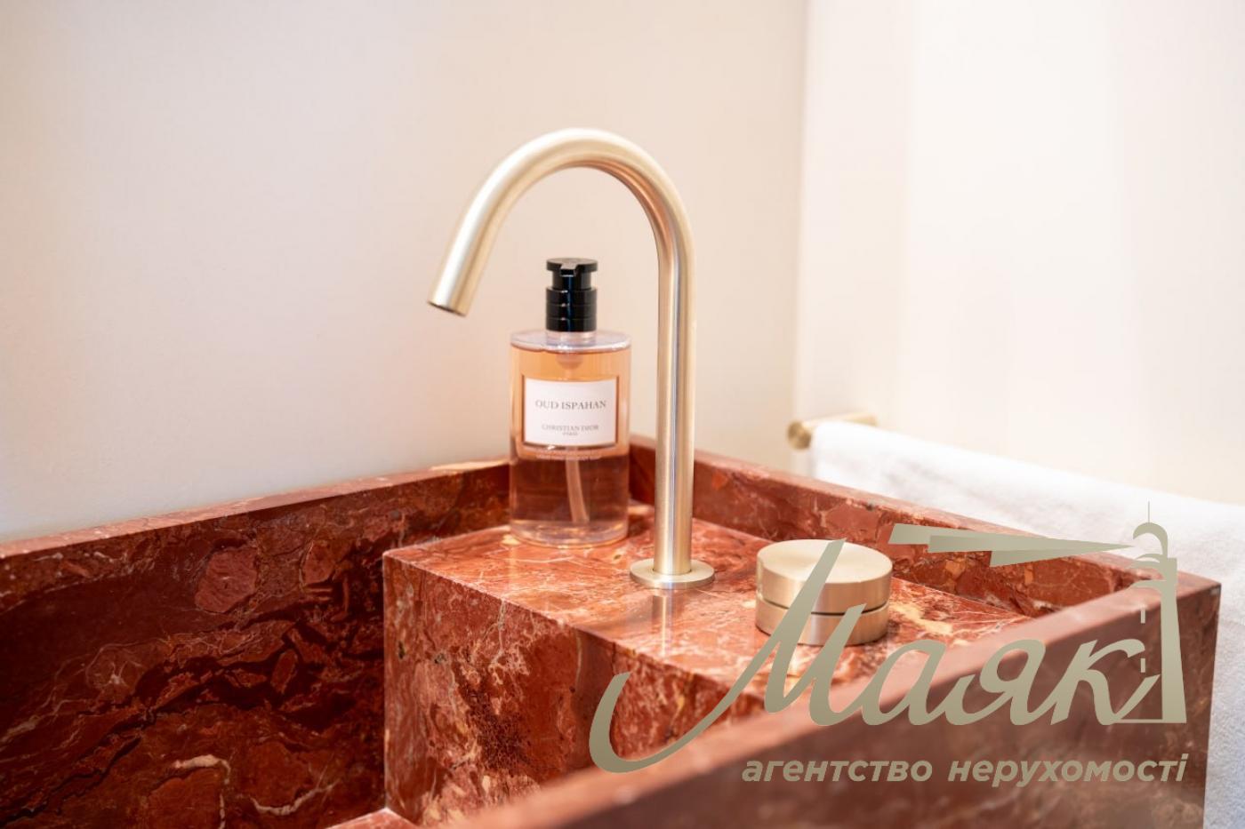 Rent 4 room apartment in LCD LCD Tetris Hall, Delovaya street, Pechersk, Kiev