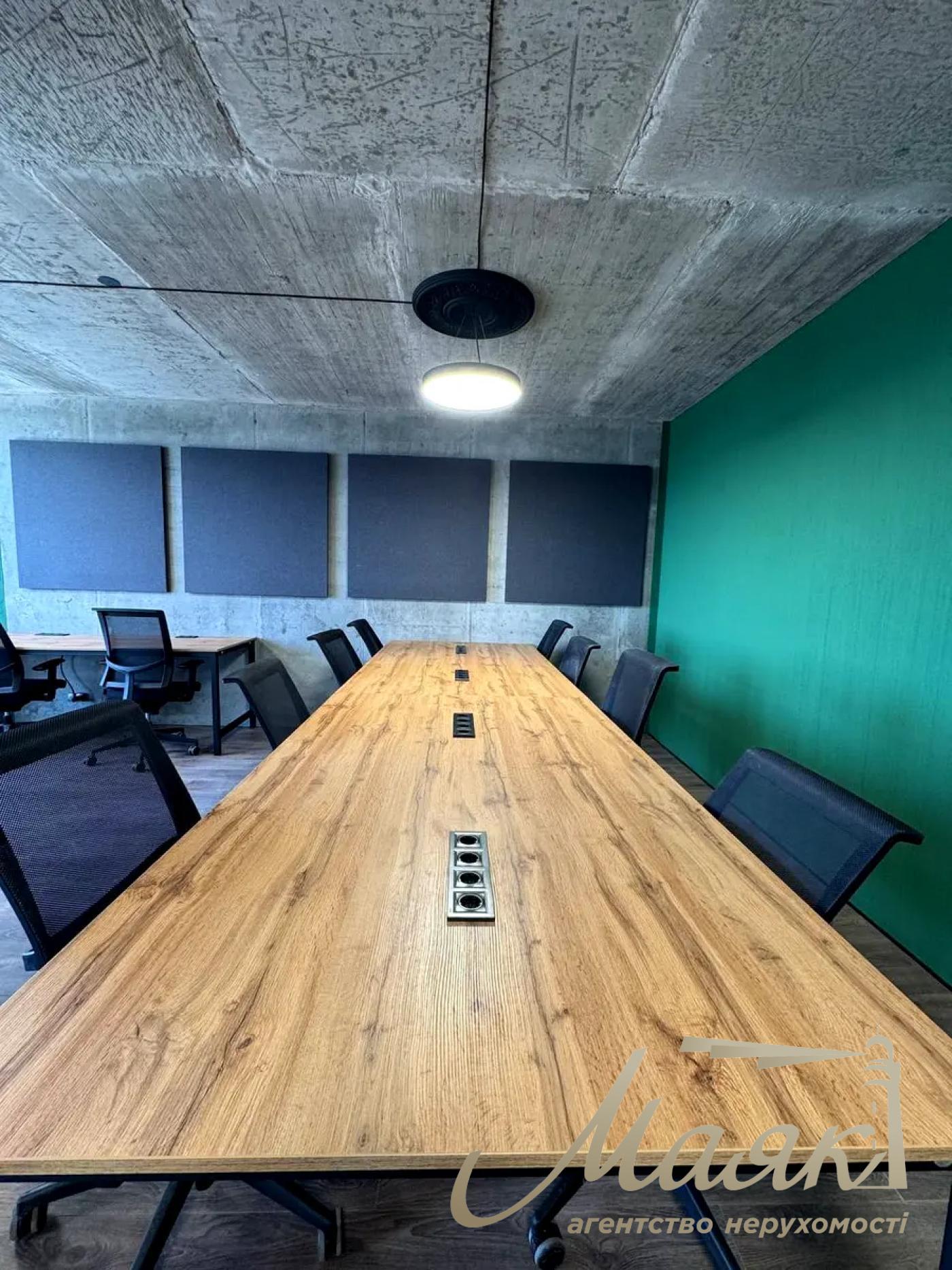 Office for rent 230m2 in LCD Novopecherskaya Tower, Boychuk str.