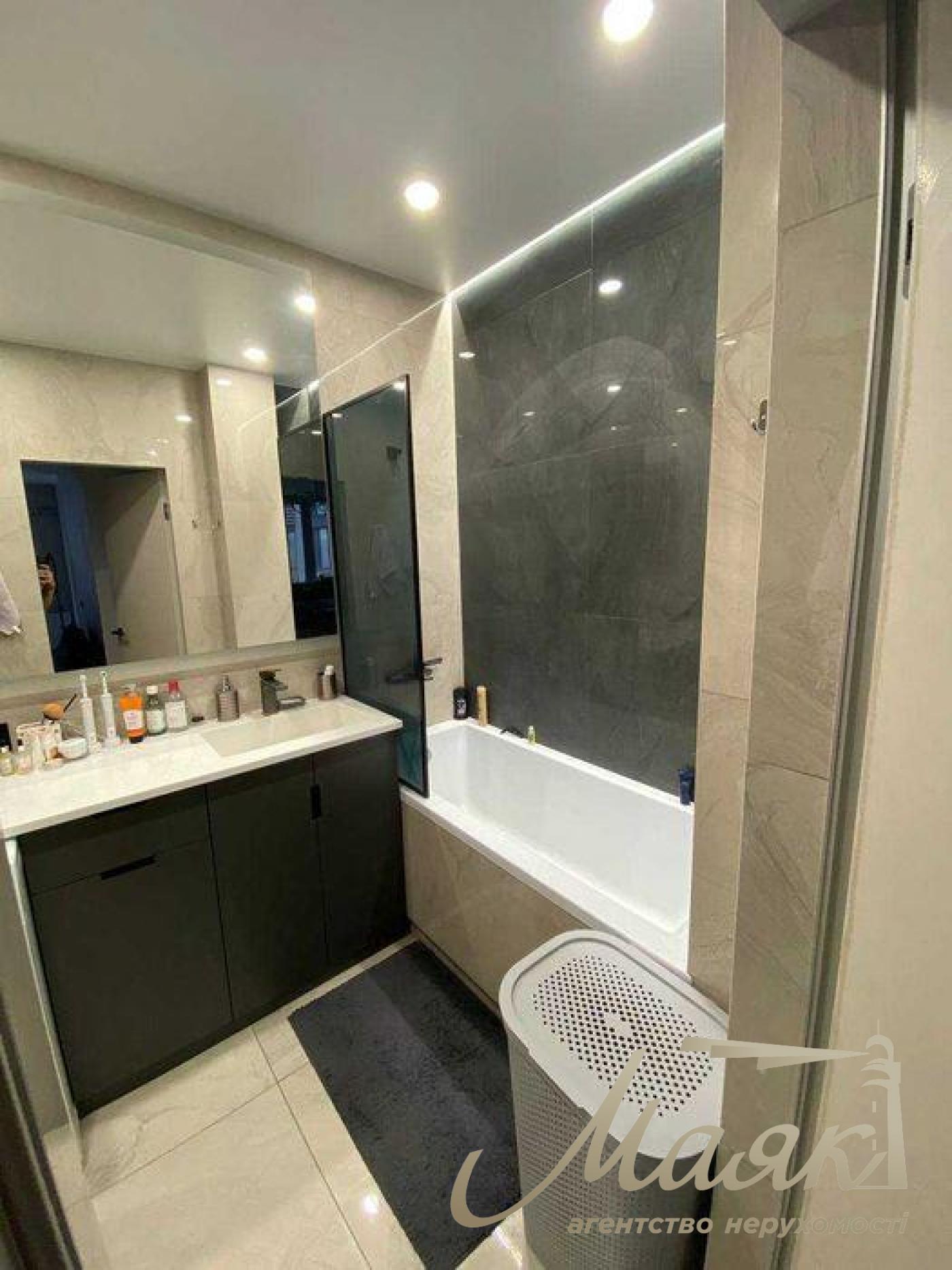 Sale of 3-room apartment, 68 m2 in residential complex Seven Seven Dneprovskaya embankment Osokorki