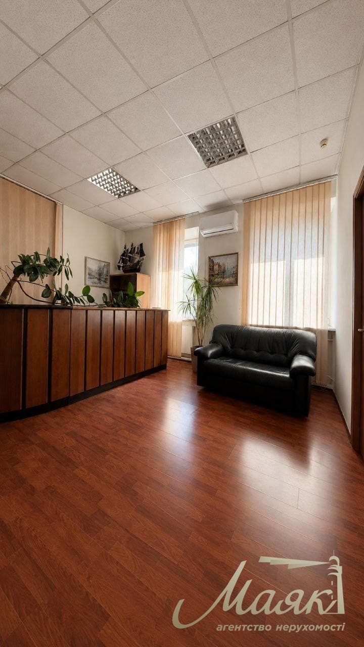 Продаж земельної ділянки (930 м²) за адресою: вул. Г. Шаповала, 10, Солом'янський район
