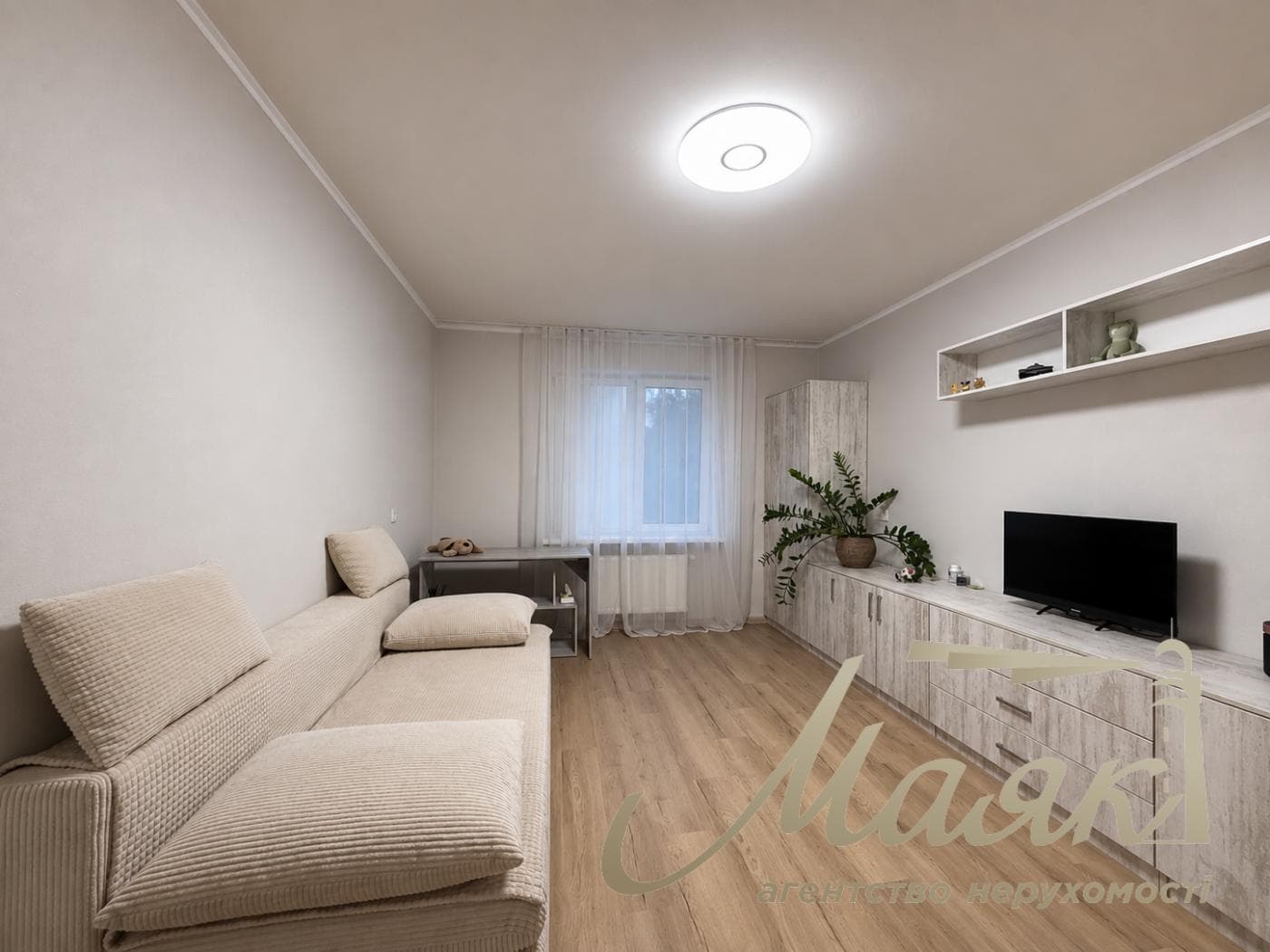 Продаж 1-кімнатної квартири з ремонтом у ЖК The Lakes, Голосіївський район, провулок Ясинуватський, Деміївка, Київ
