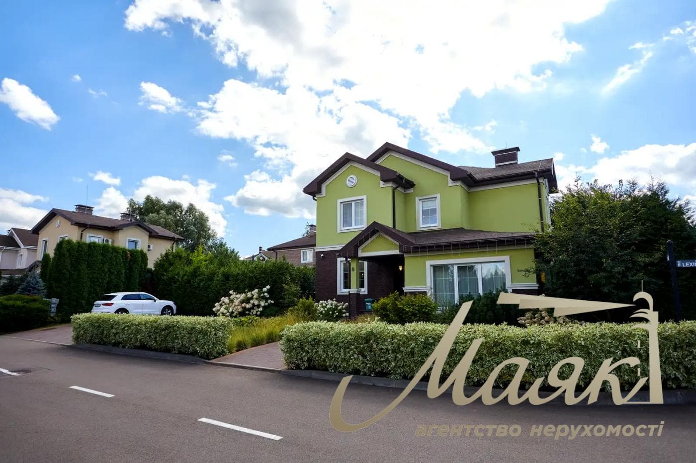 Оренда будинку площею 220 м² у котеджному містечку Green Hills, с. Віта-Поштова